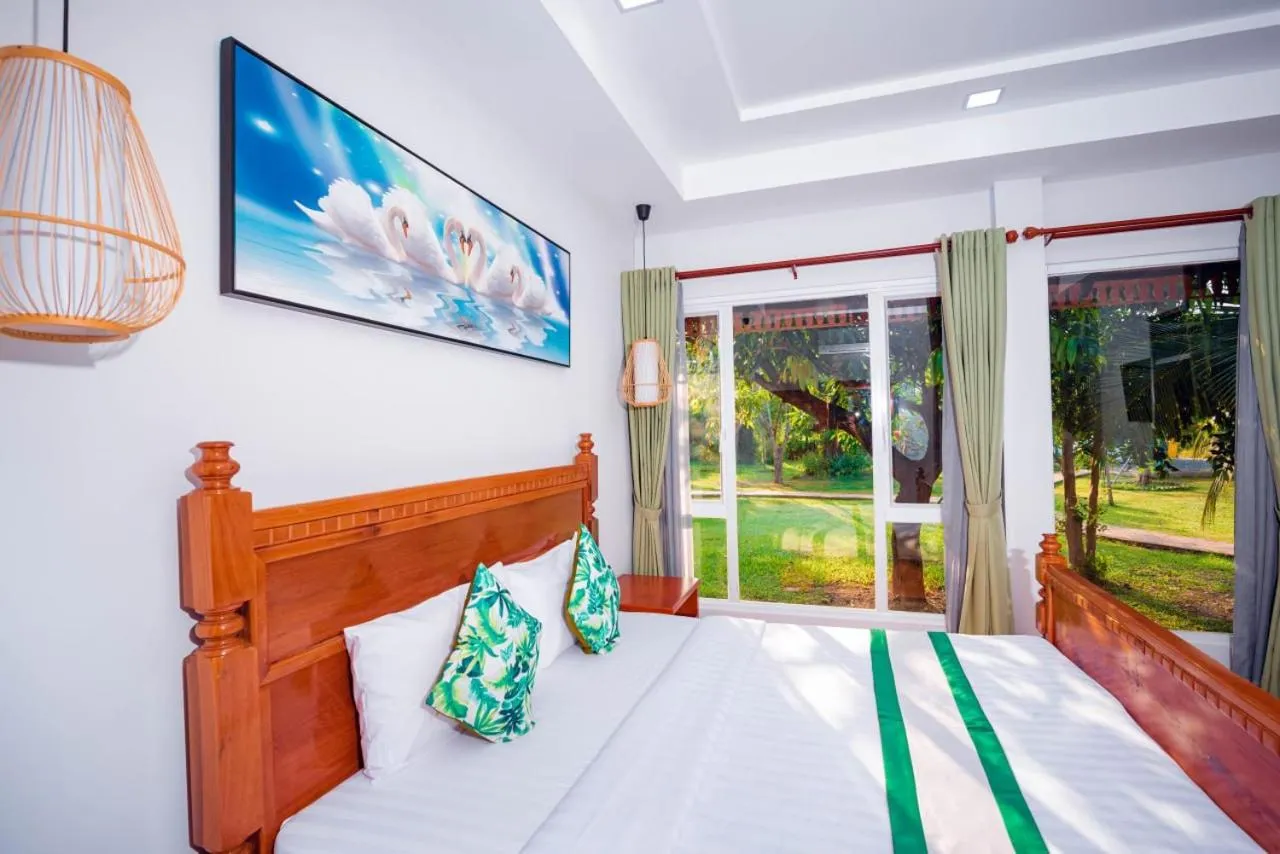 Bed in Ganesha Kampot Resort