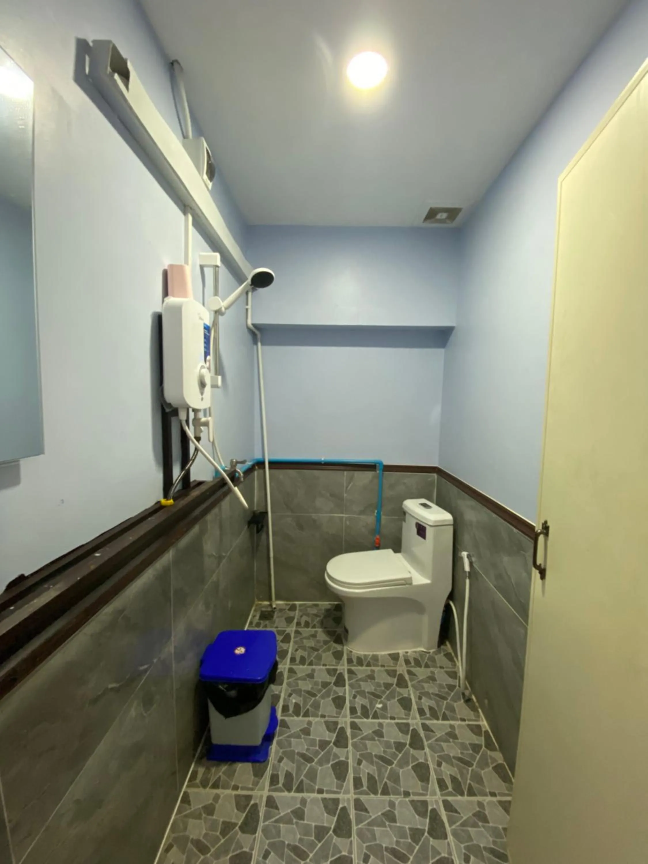 White Rose Guesthouse