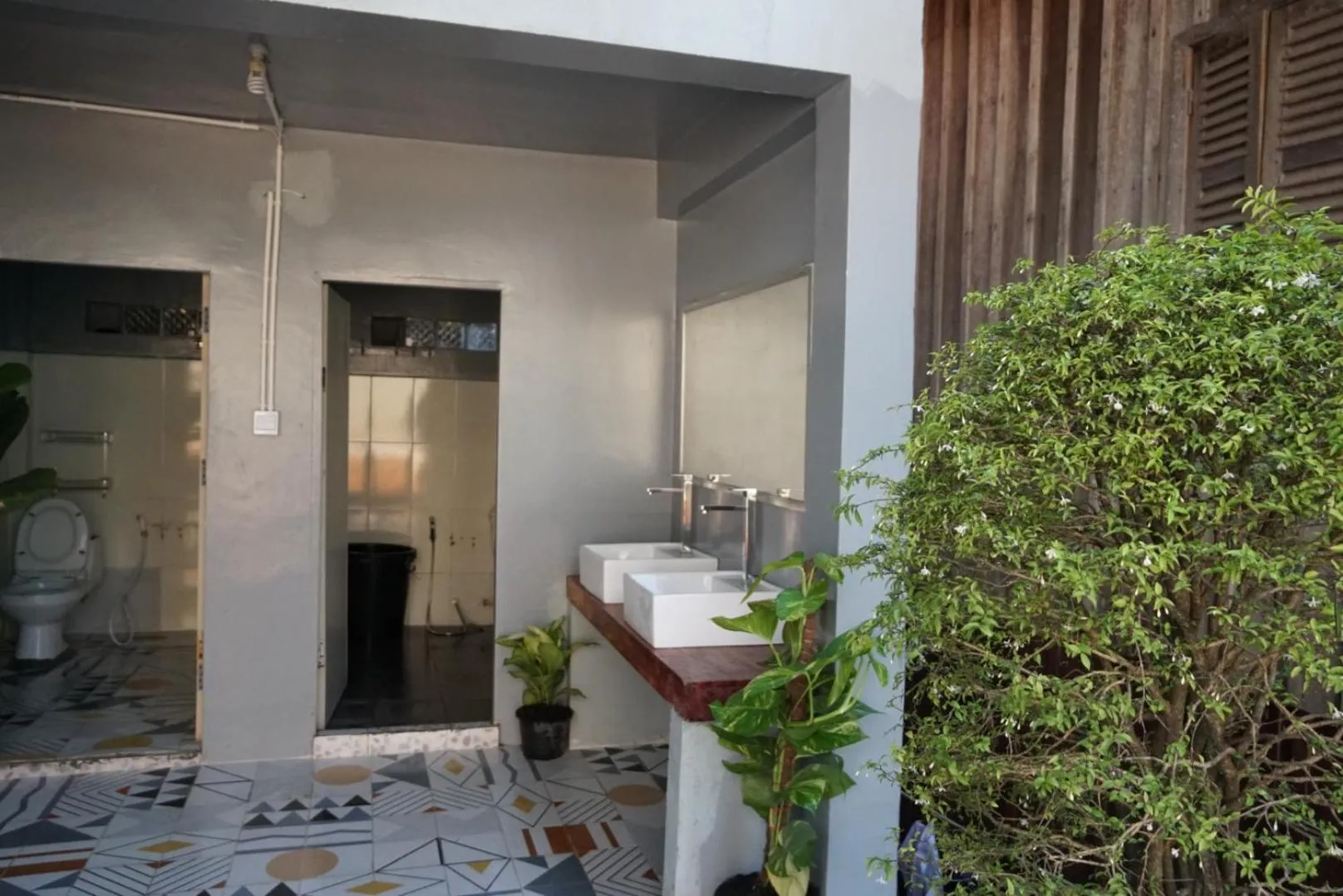 Garden in White Rose Guesthouse