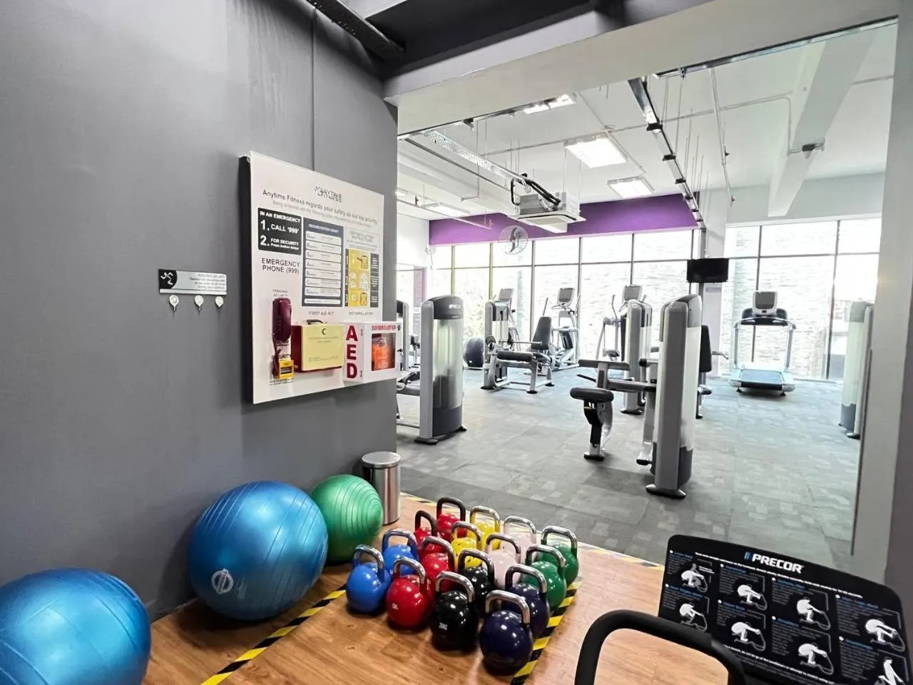 Fitness centre/facilities in Qliq Damansara Hotel