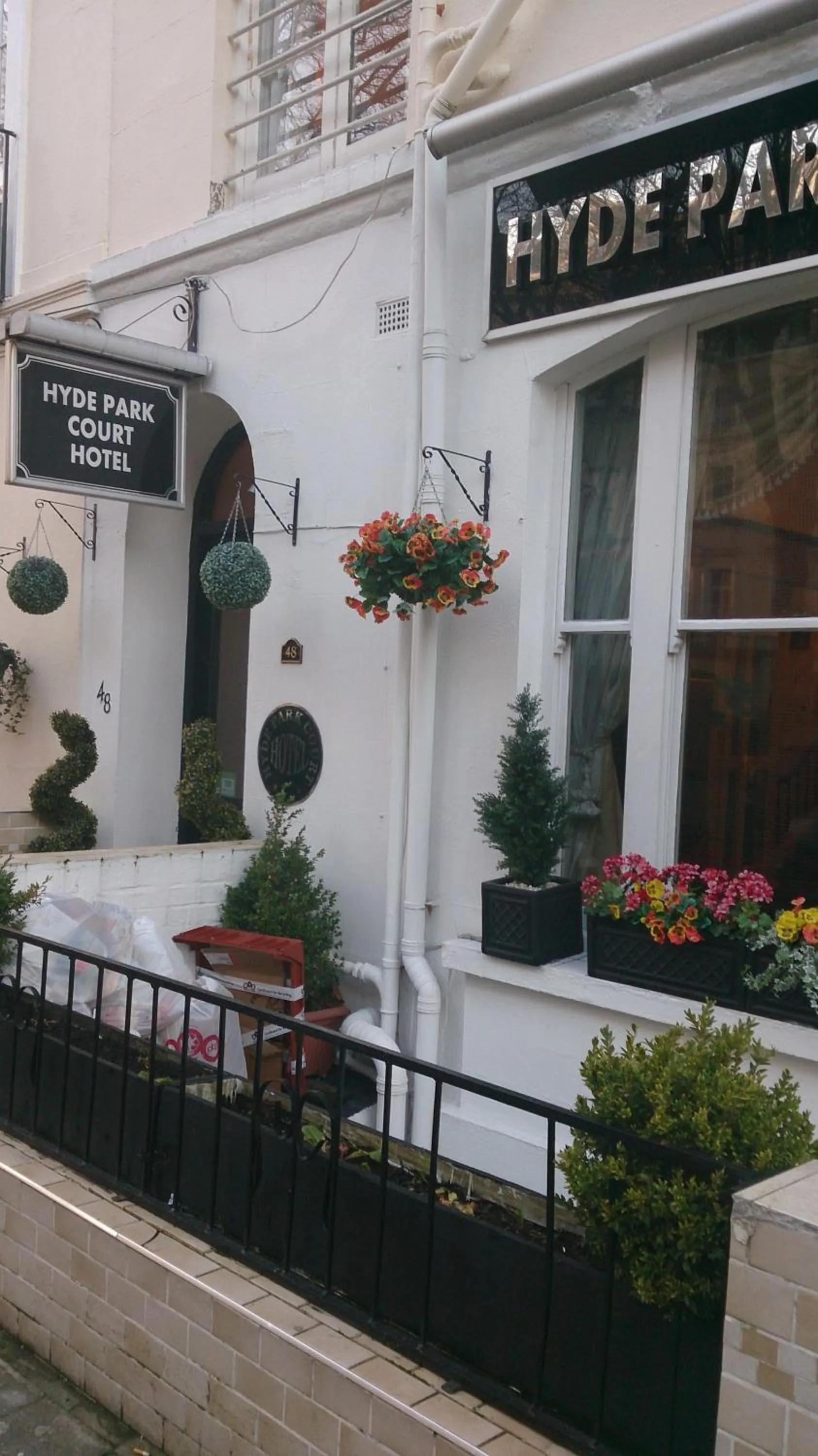 Facade/entrance in Hyde Park Court Hotel