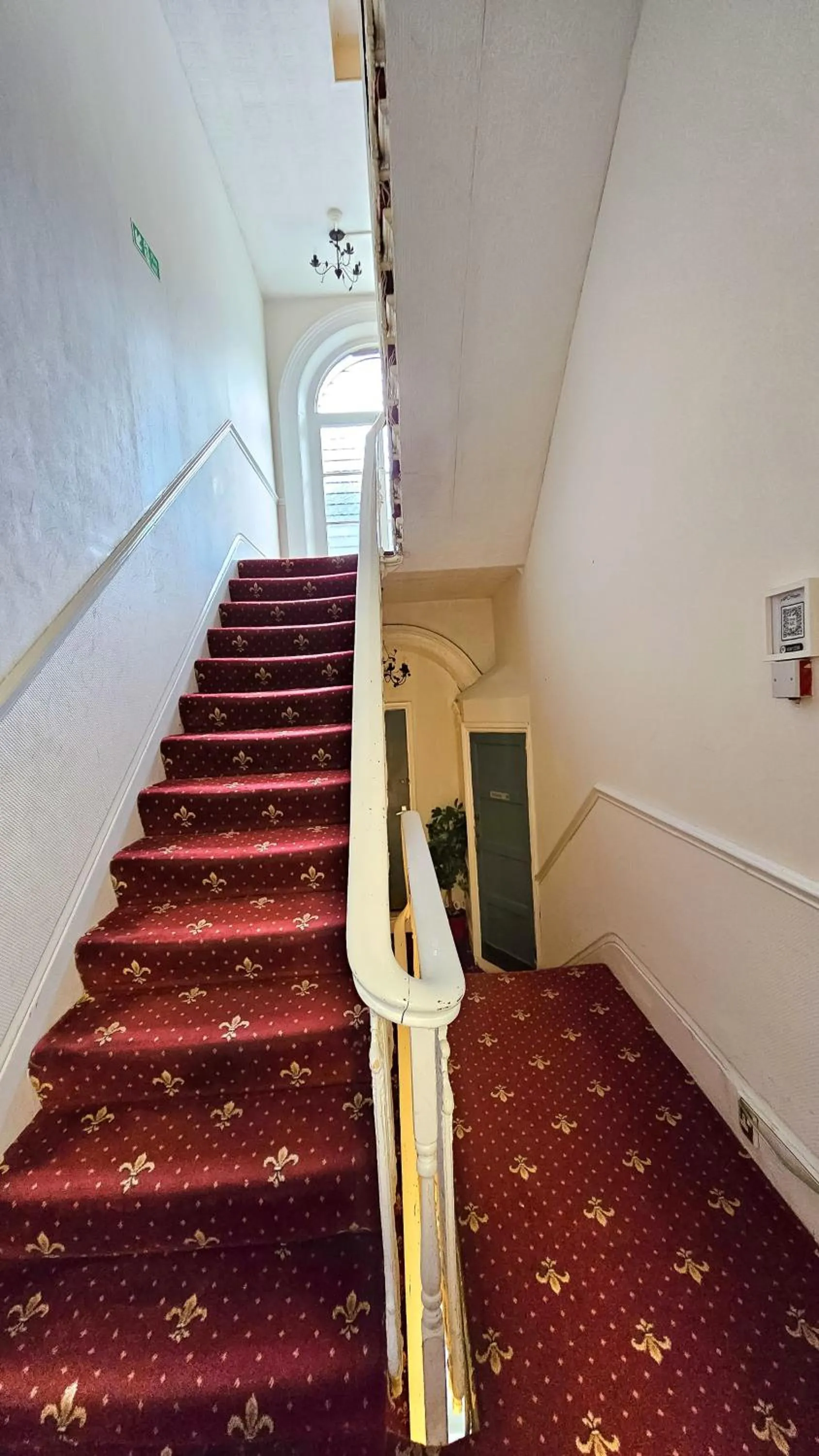 Hyde Park Court Hotel