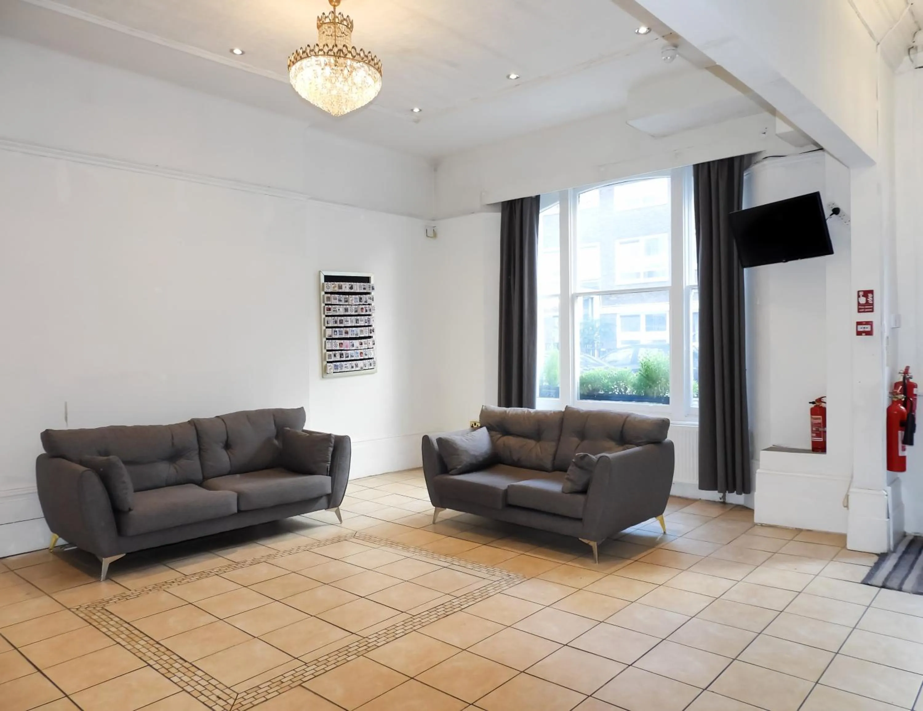 Hyde Park Court Hotel