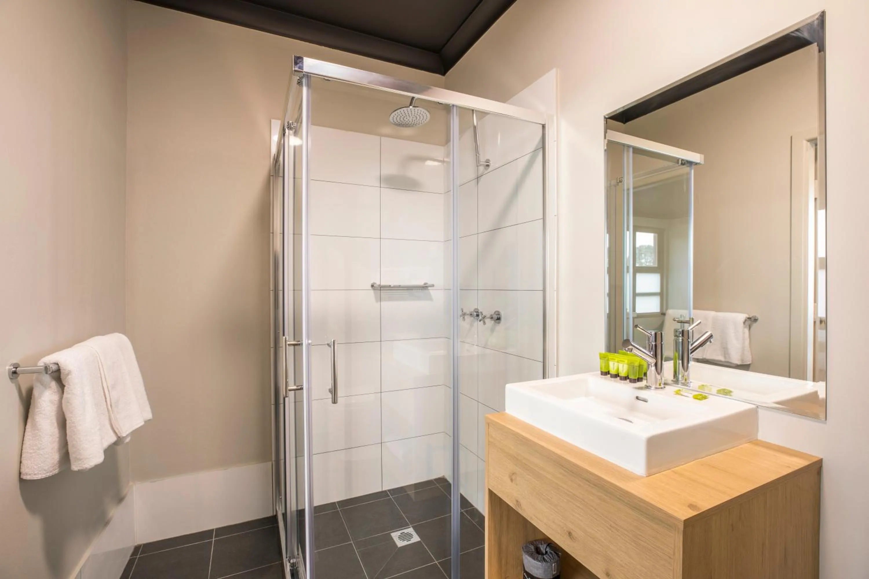 Shower in Nightcap at Chester Hill Hotel