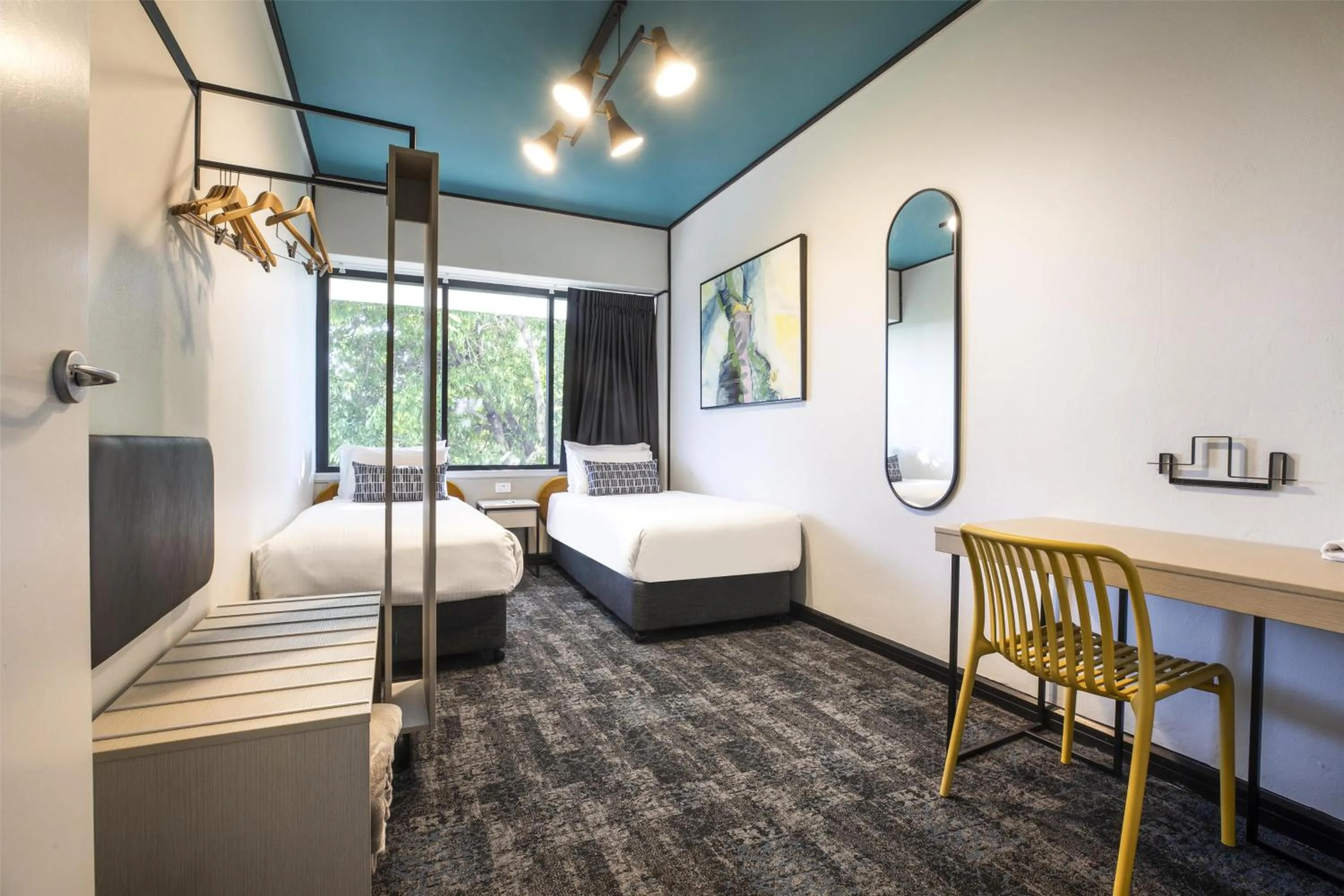 Bedroom, Bed in Nightcap at Prince of Wales Hotel