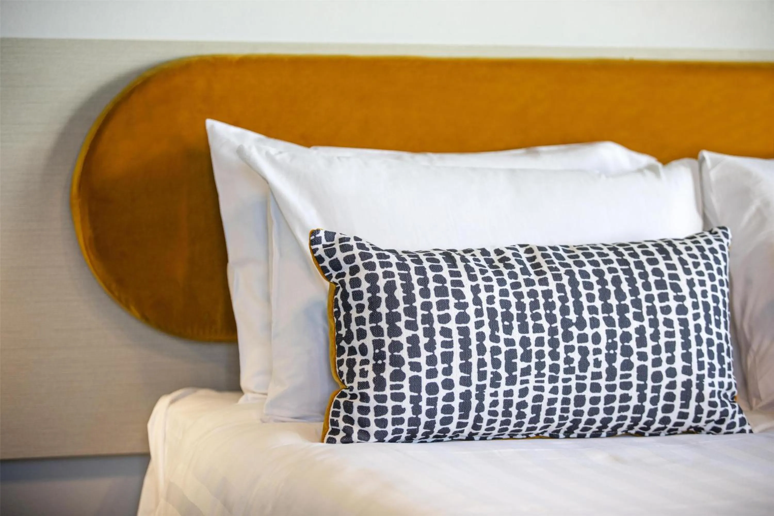 Bedroom, Bed in Nightcap at Prince of Wales Hotel