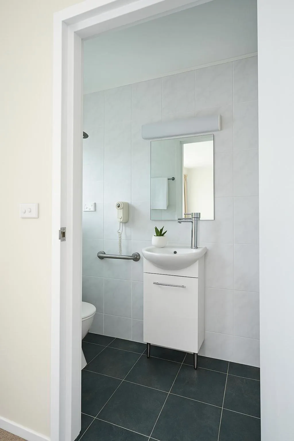 Sanctuary House Resort Motel