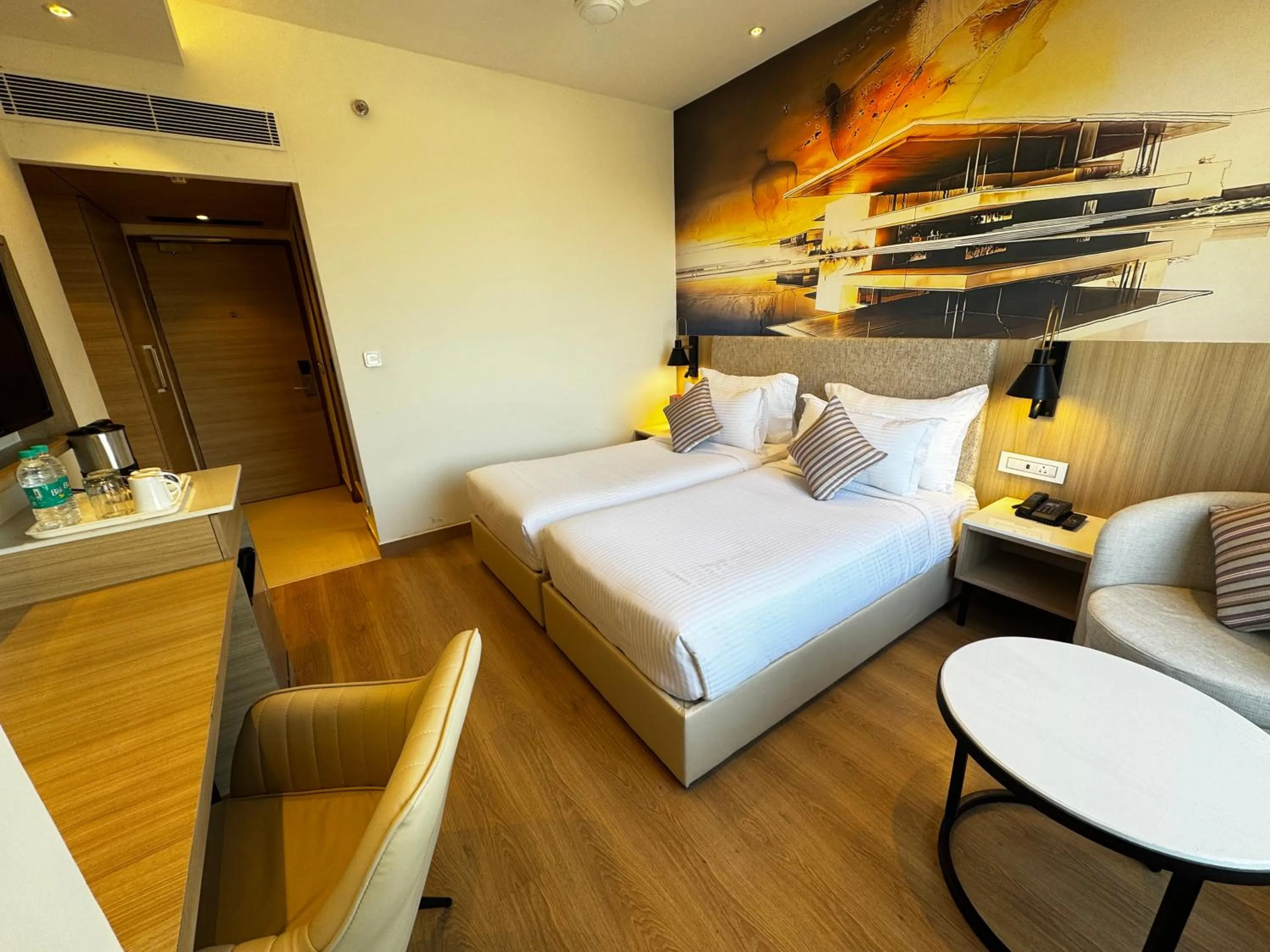 Bedroom, Bed in Tulip Inn Zirakpur