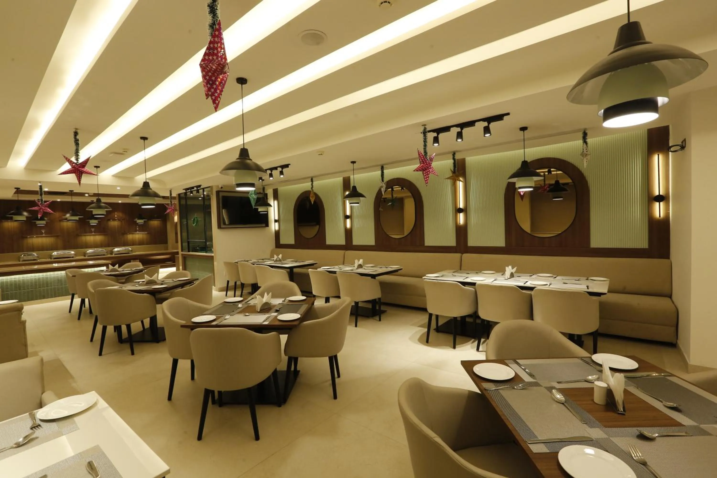 Restaurant/places to eat in Tulip Inn Zirakpur