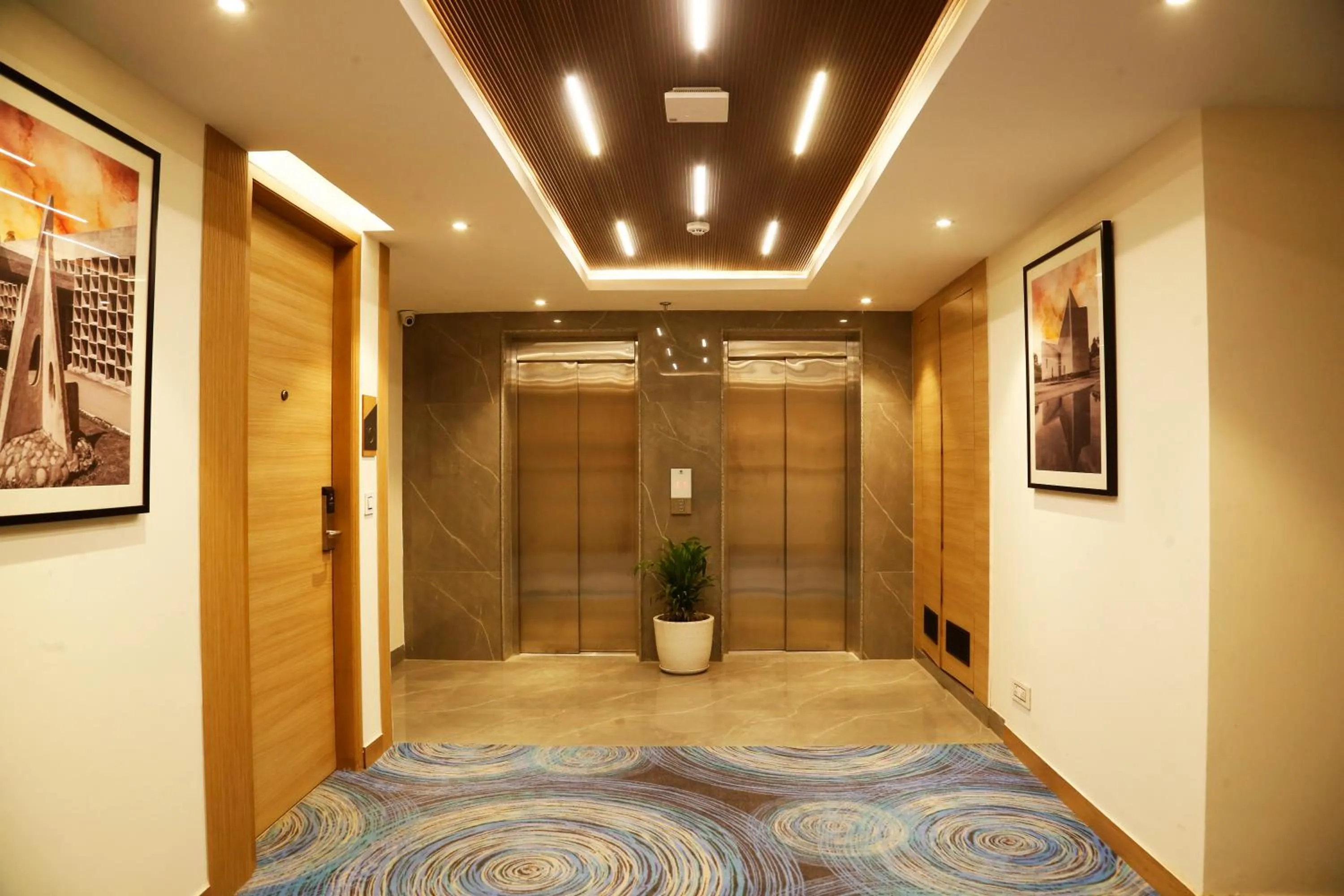 elevator in Tulip Inn Zirakpur