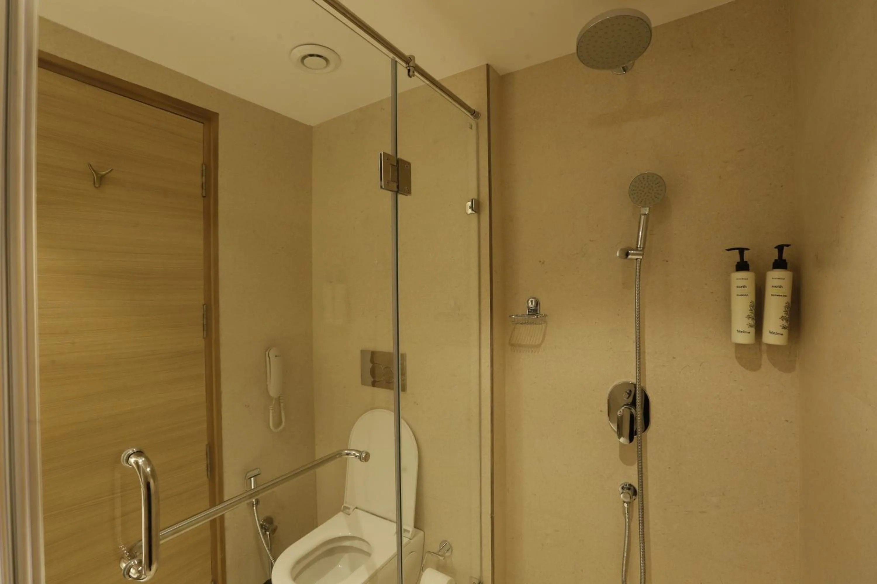 Bathroom in Tulip Inn Zirakpur