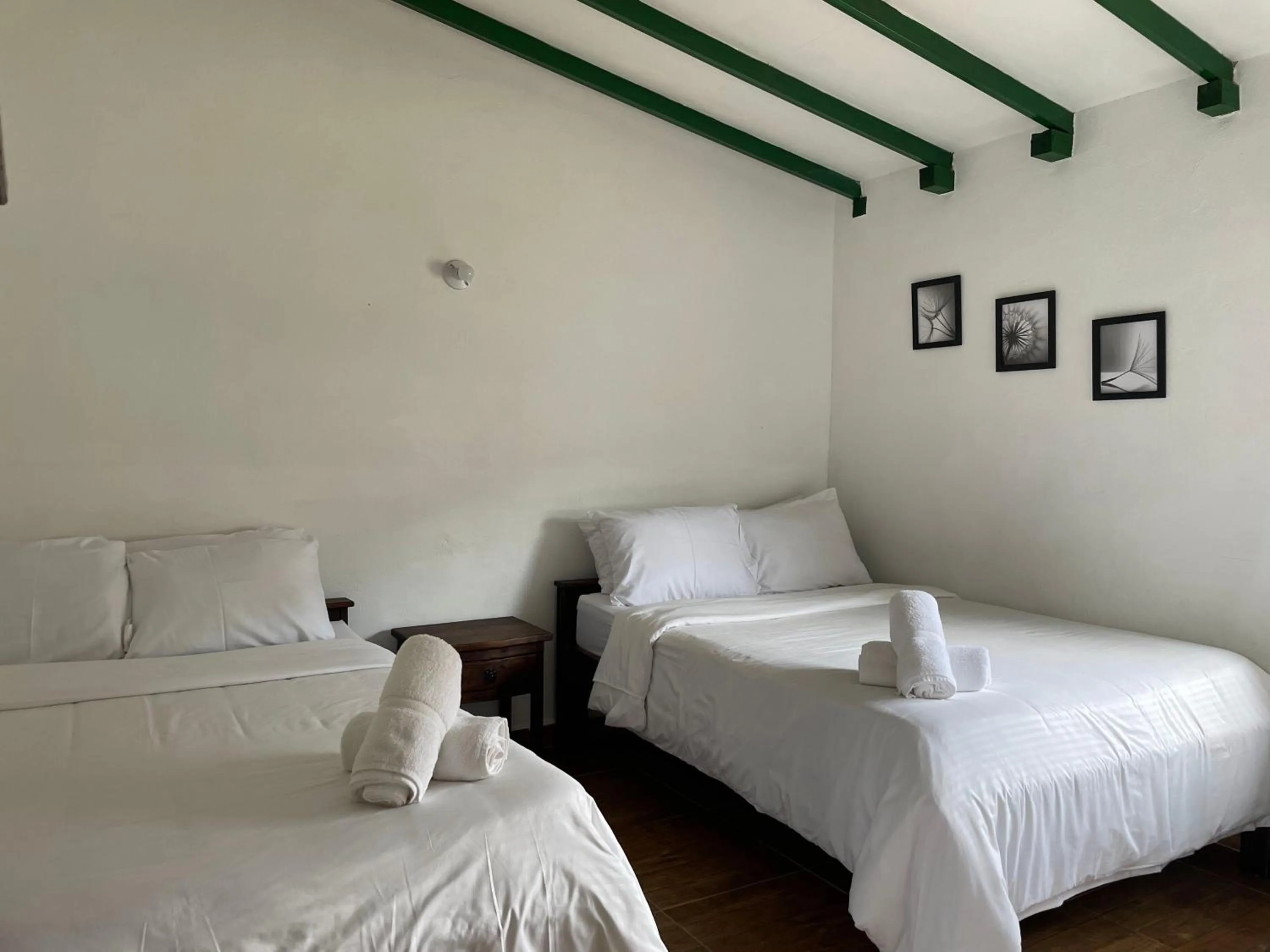 Photo of the whole room, Bed in Celeste Villa de Leyva