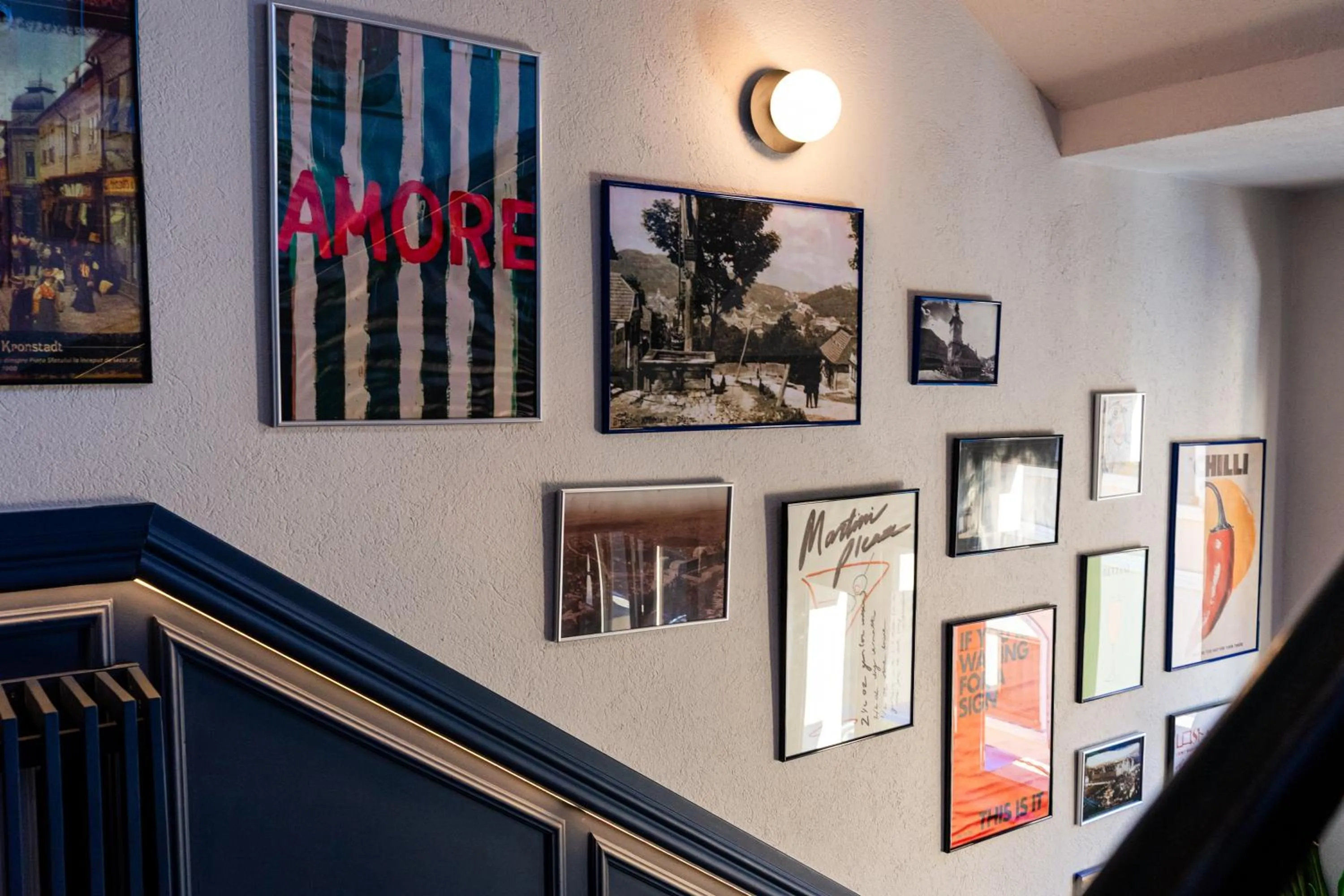 Lobby or reception in 4Cardinals Boutique