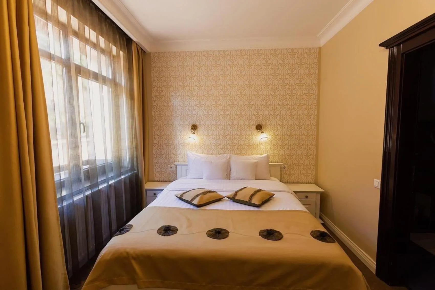 Bed in 4Cardinals Boutique