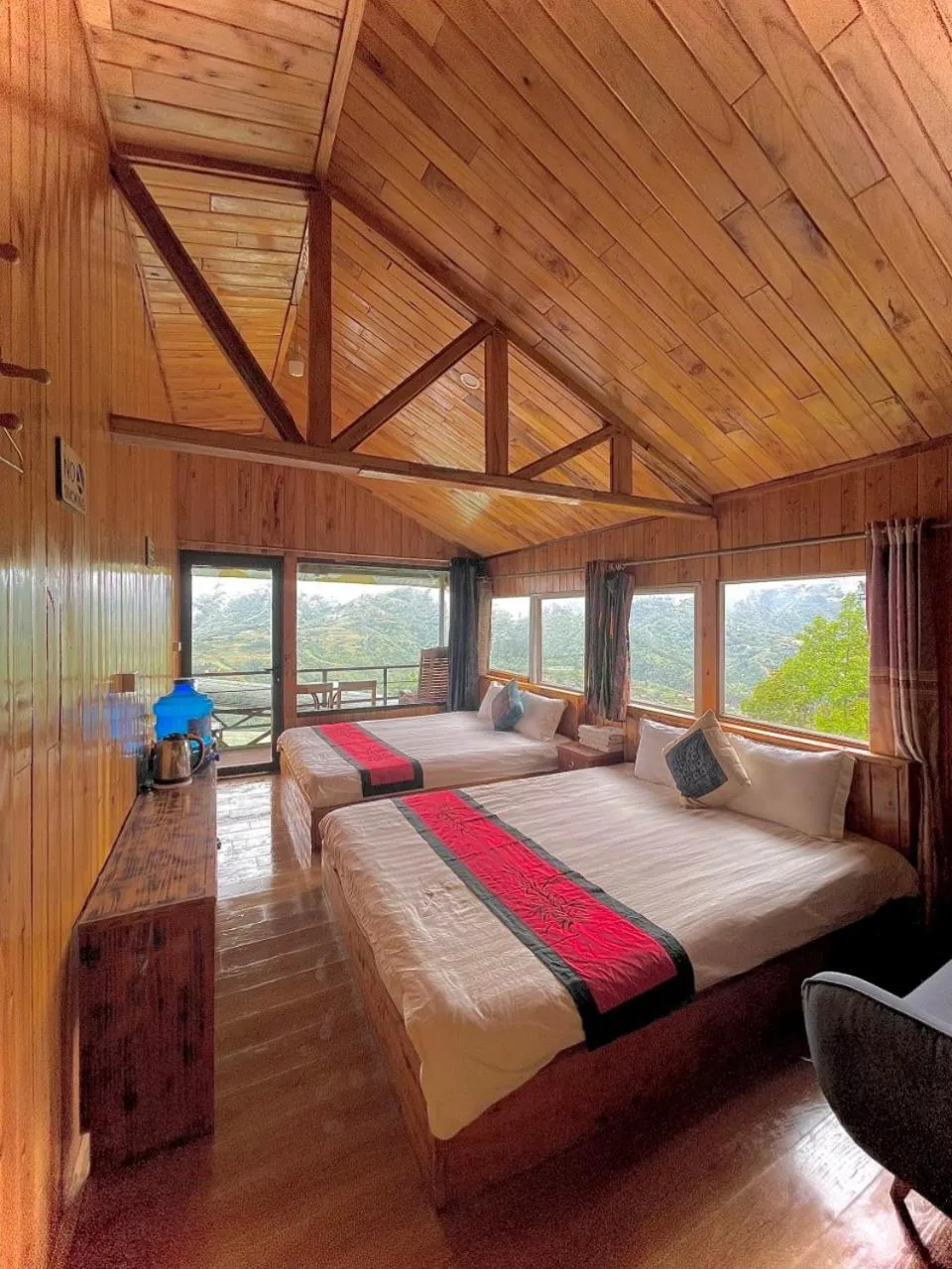 Bed in VALLEY VIEW COFFEE & STAY