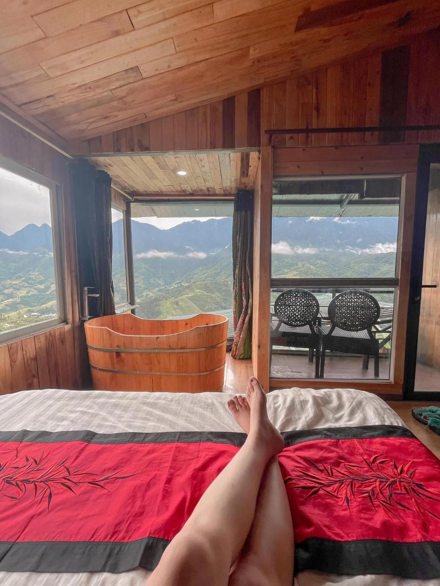 Bed in VALLEY VIEW COFFEE & STAY