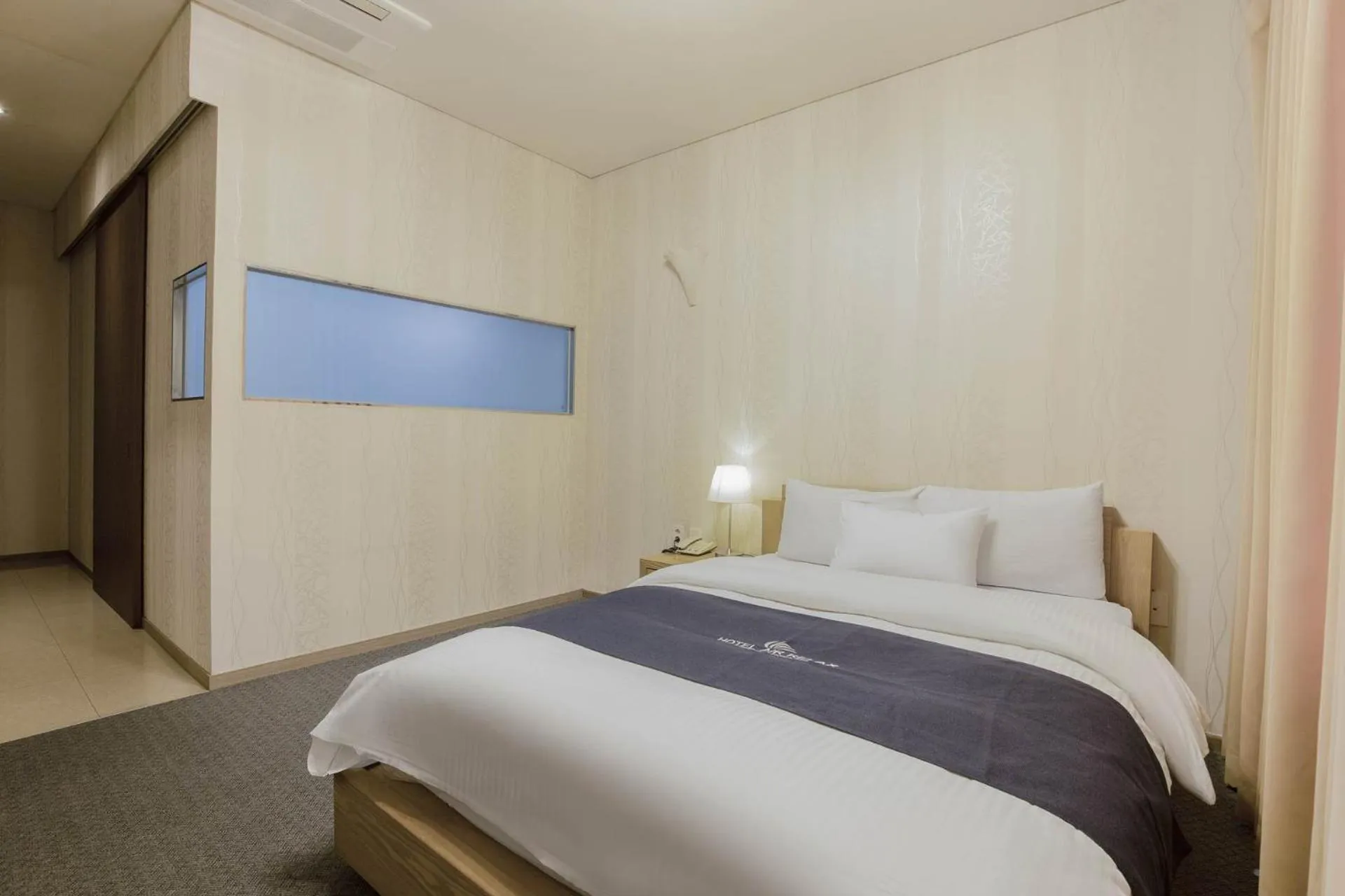 Bed in Incheon Aiport Airrelax hotel