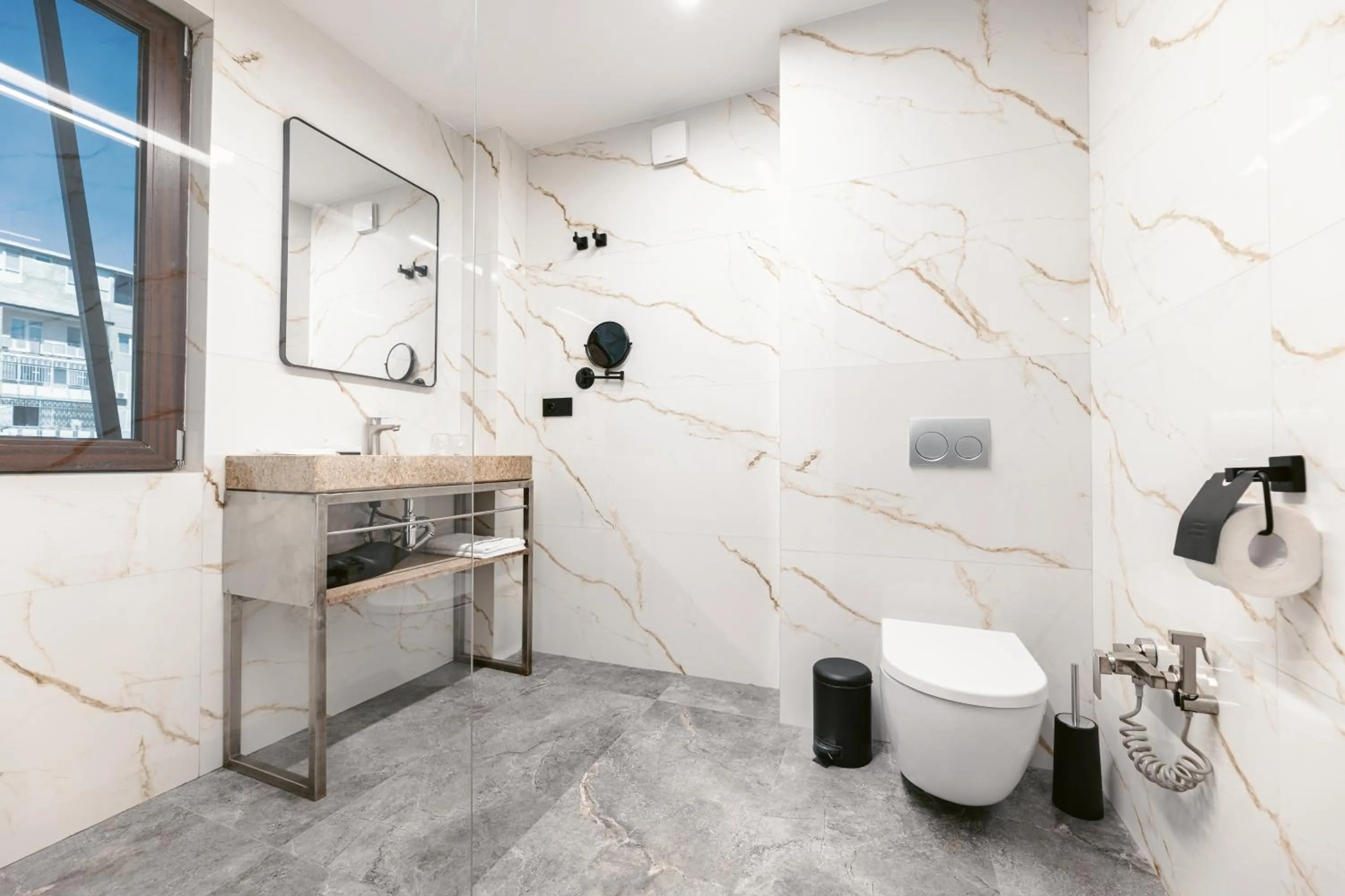 Bathroom in Hotel Splendid Tbilisi