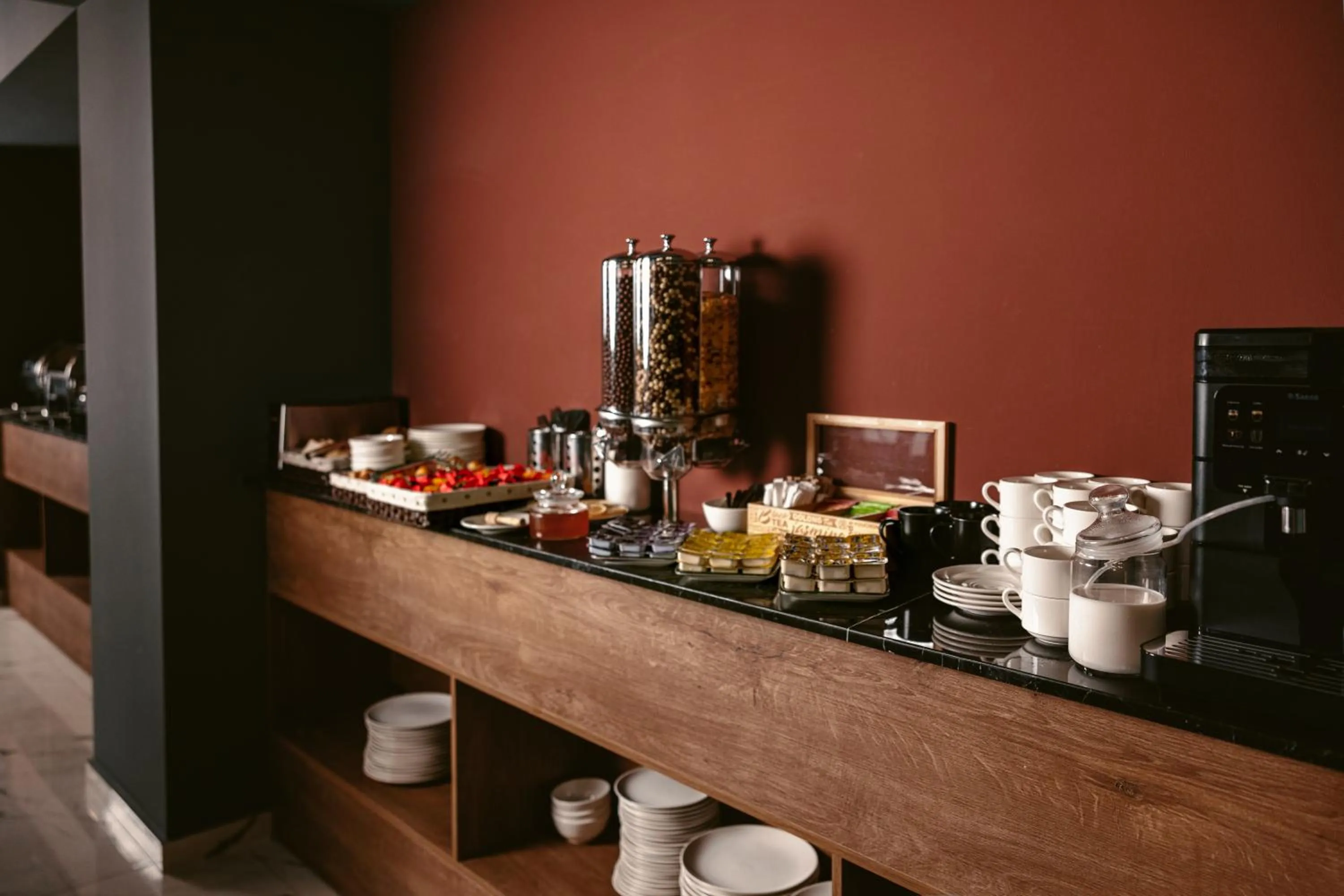 Restaurant/places to eat in Hotel Splendid Tbilisi