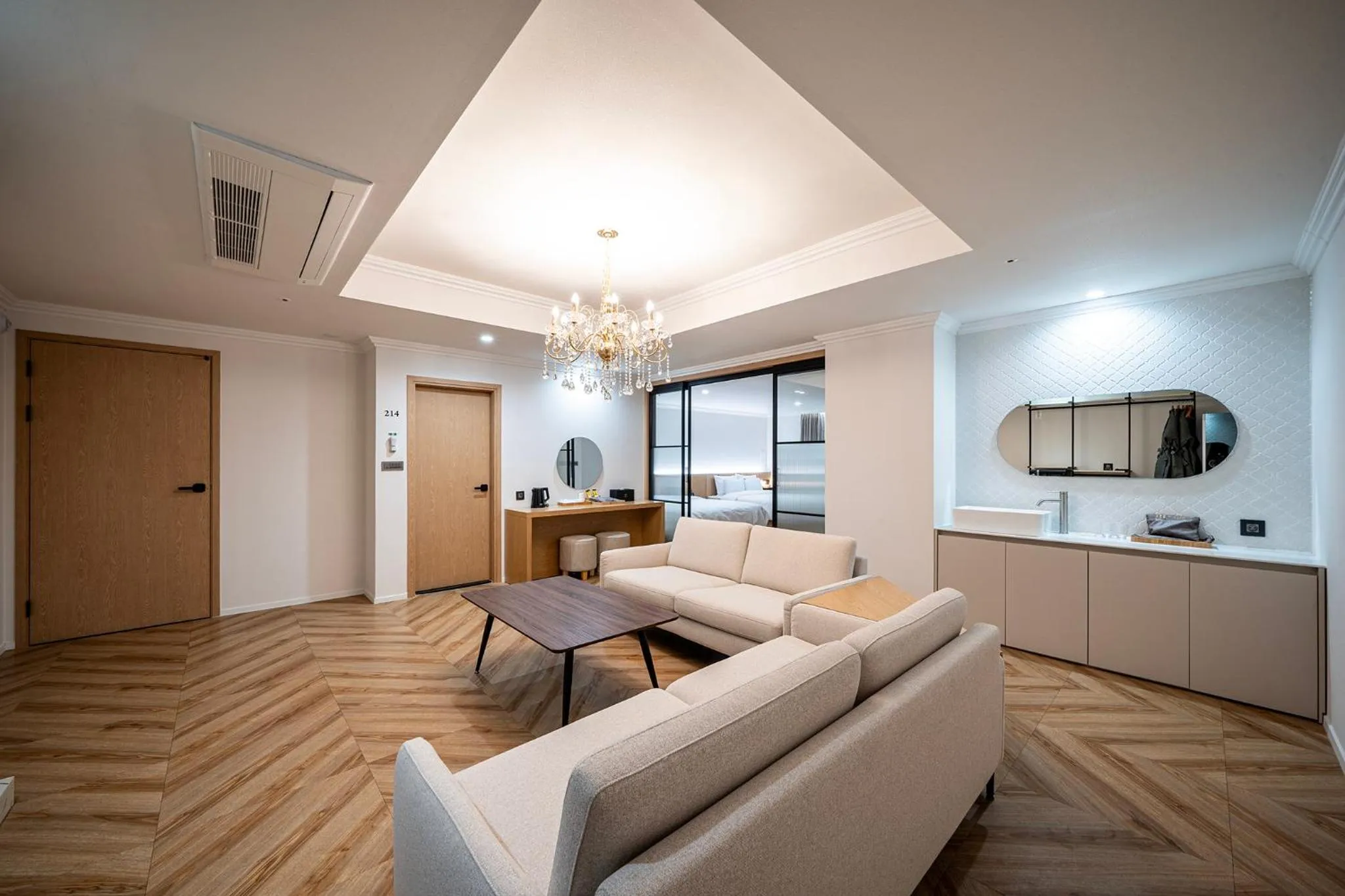 Living room in H Avenue Gumi Okgye