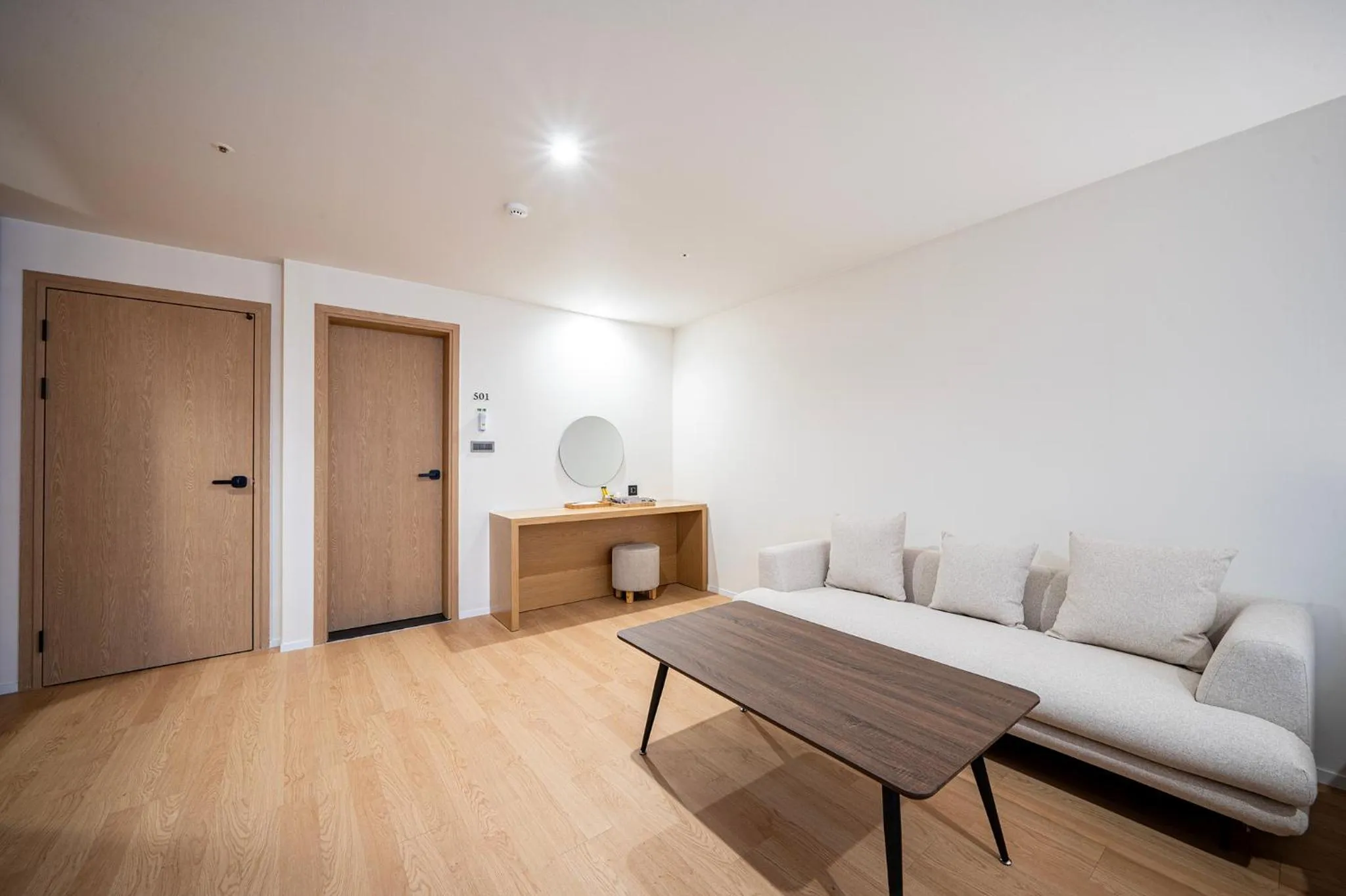 Photo of the whole room in H Avenue Gumi Okgye