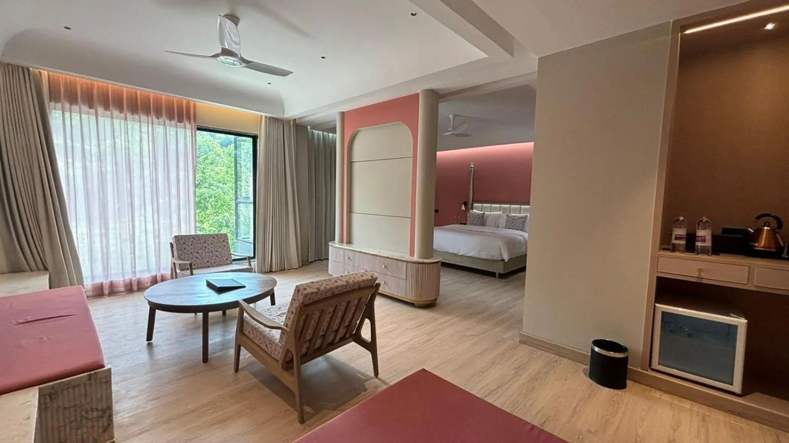 Living room, Bed in Kananwas Resort, Kumbhalgarh