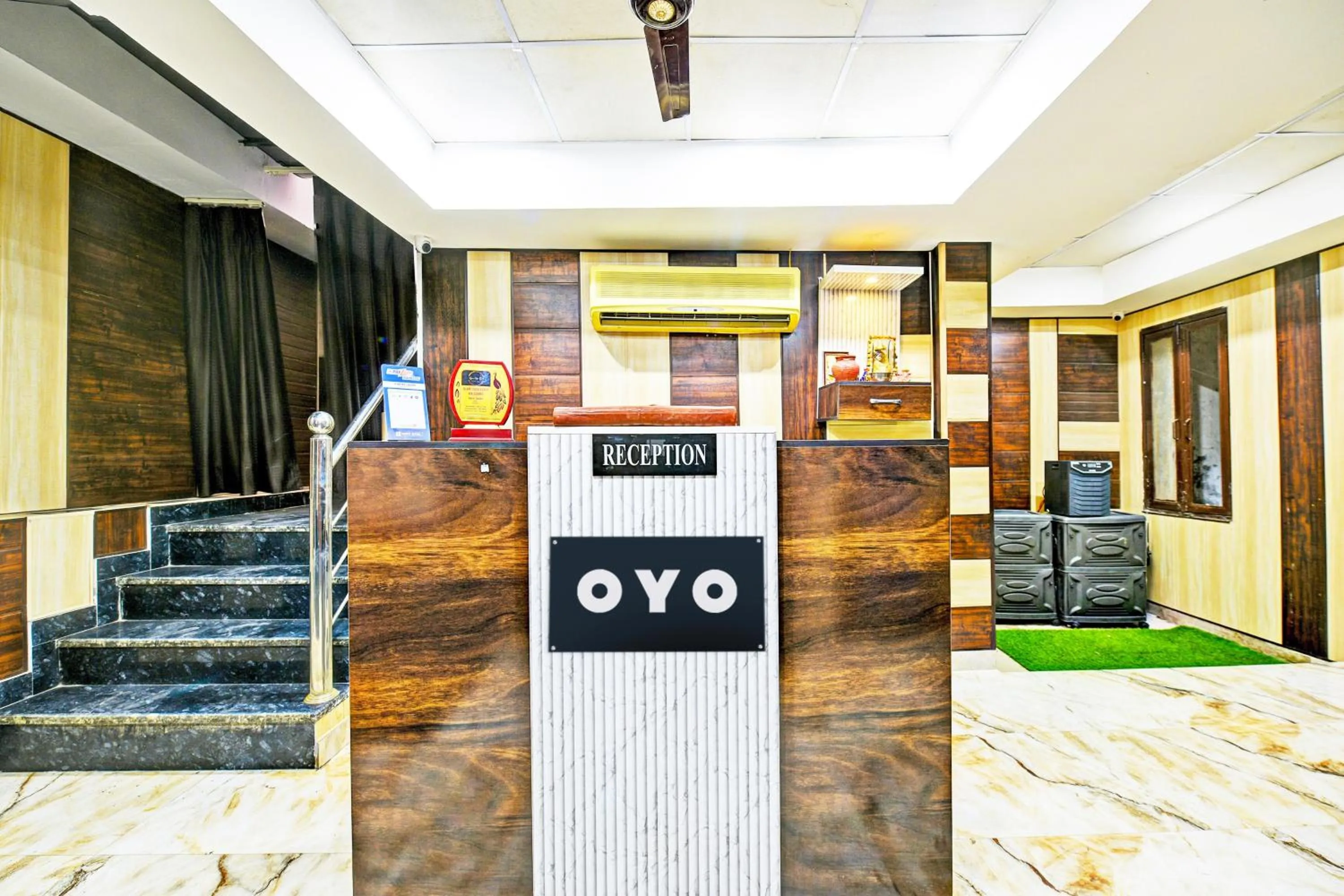 Lobby or reception in Hotel O by OYO Lavish