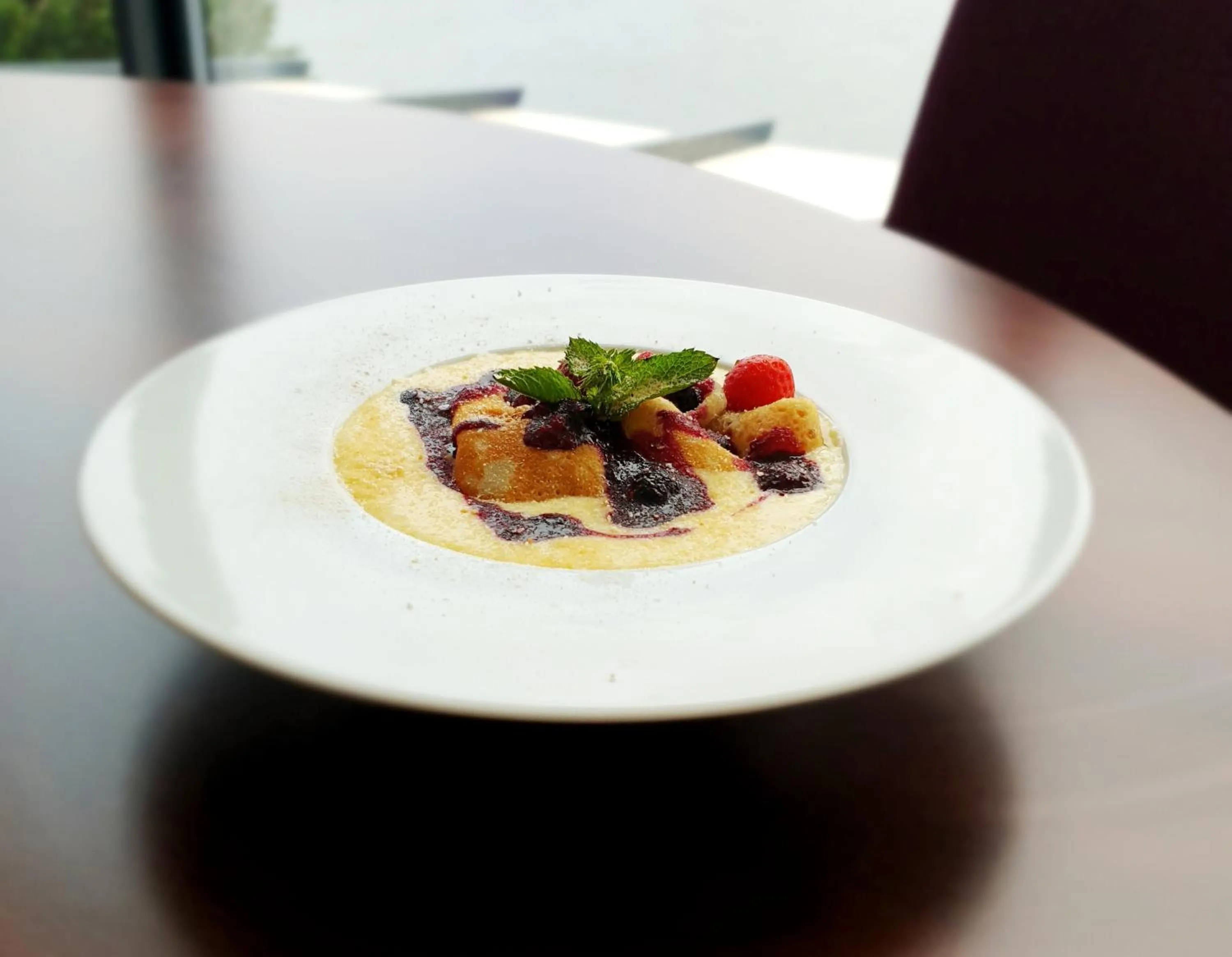 Restaurant/places to eat in Hotel Eurobus