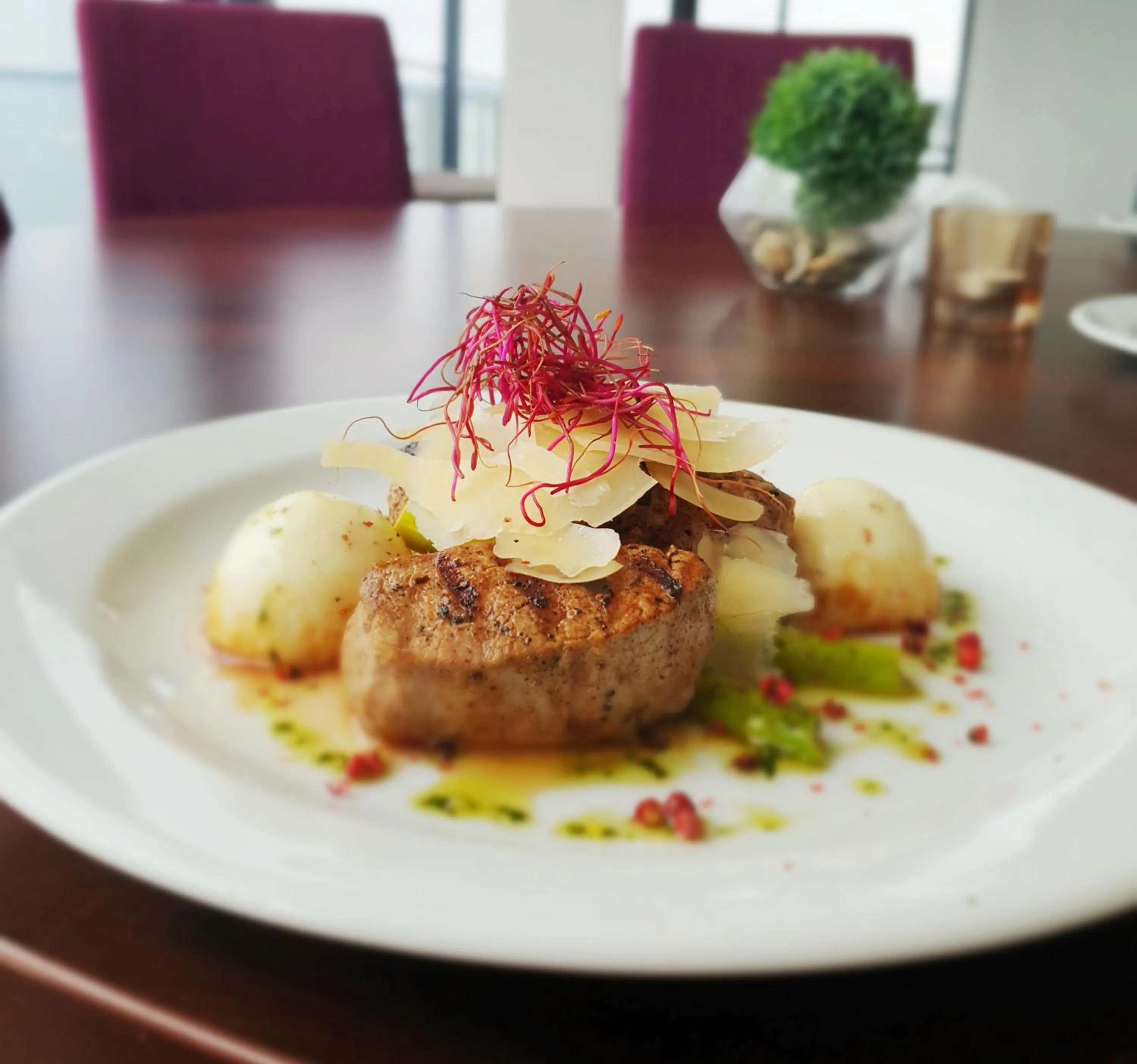 Restaurant/places to eat in Hotel Eurobus