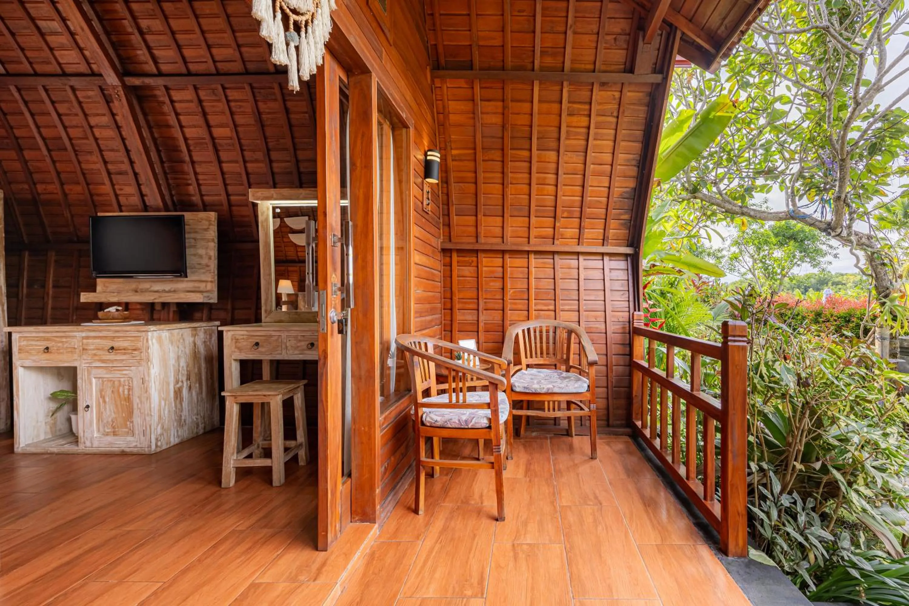 Balcony/Terrace in Cove Jiwana Villa
