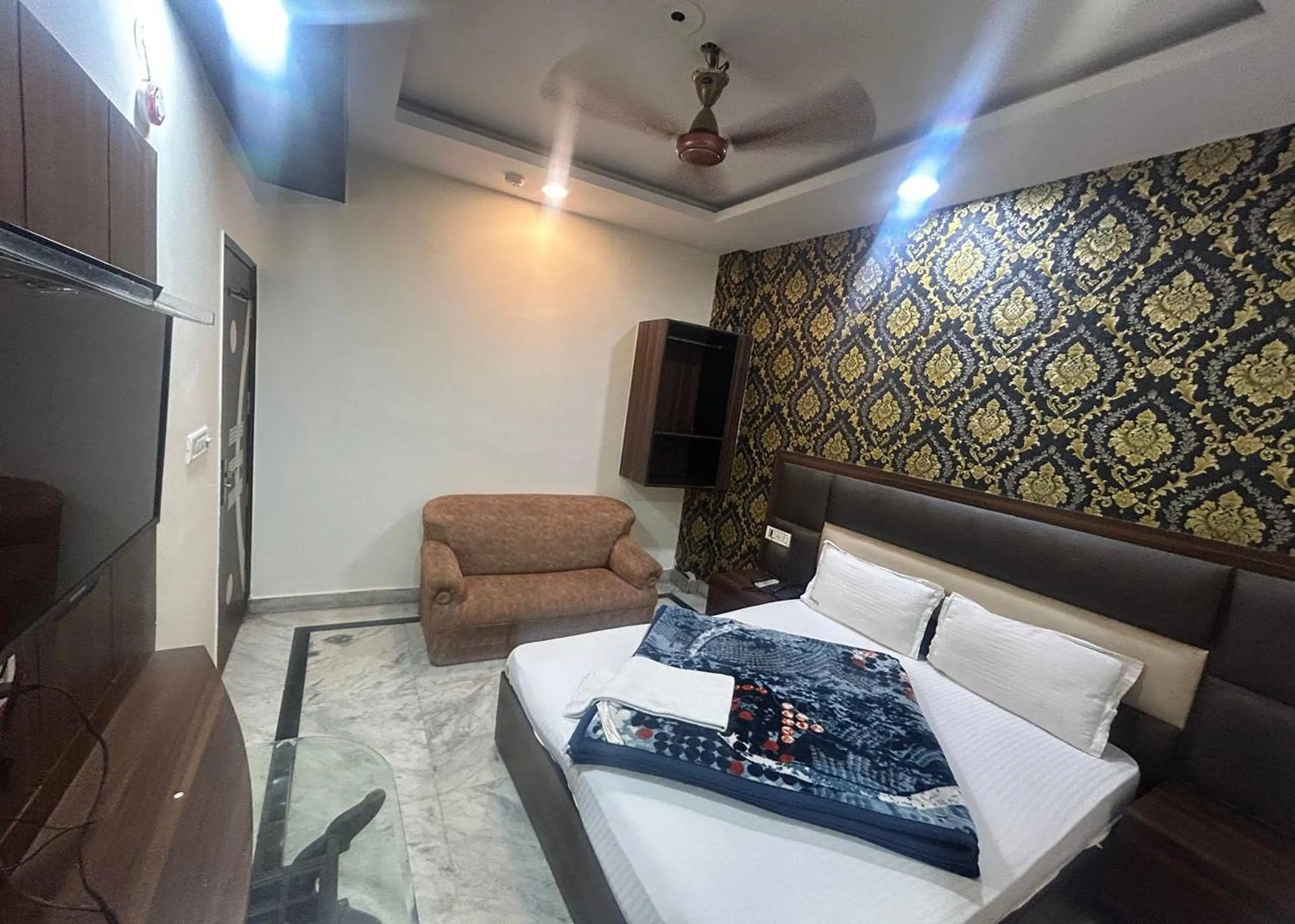 Bed in Hotel Mourya Deluxe