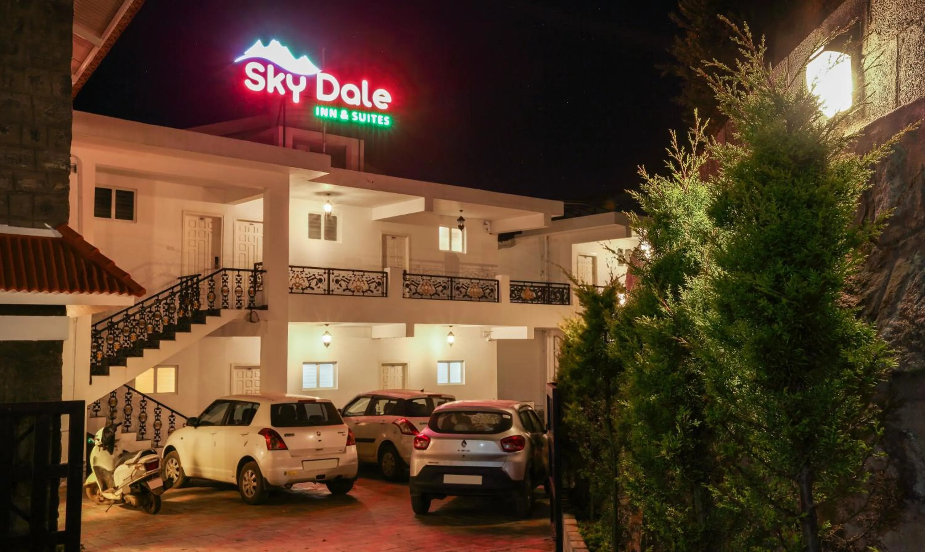 Property building in Treebo Skydale Inn & Suites With Mountain View
