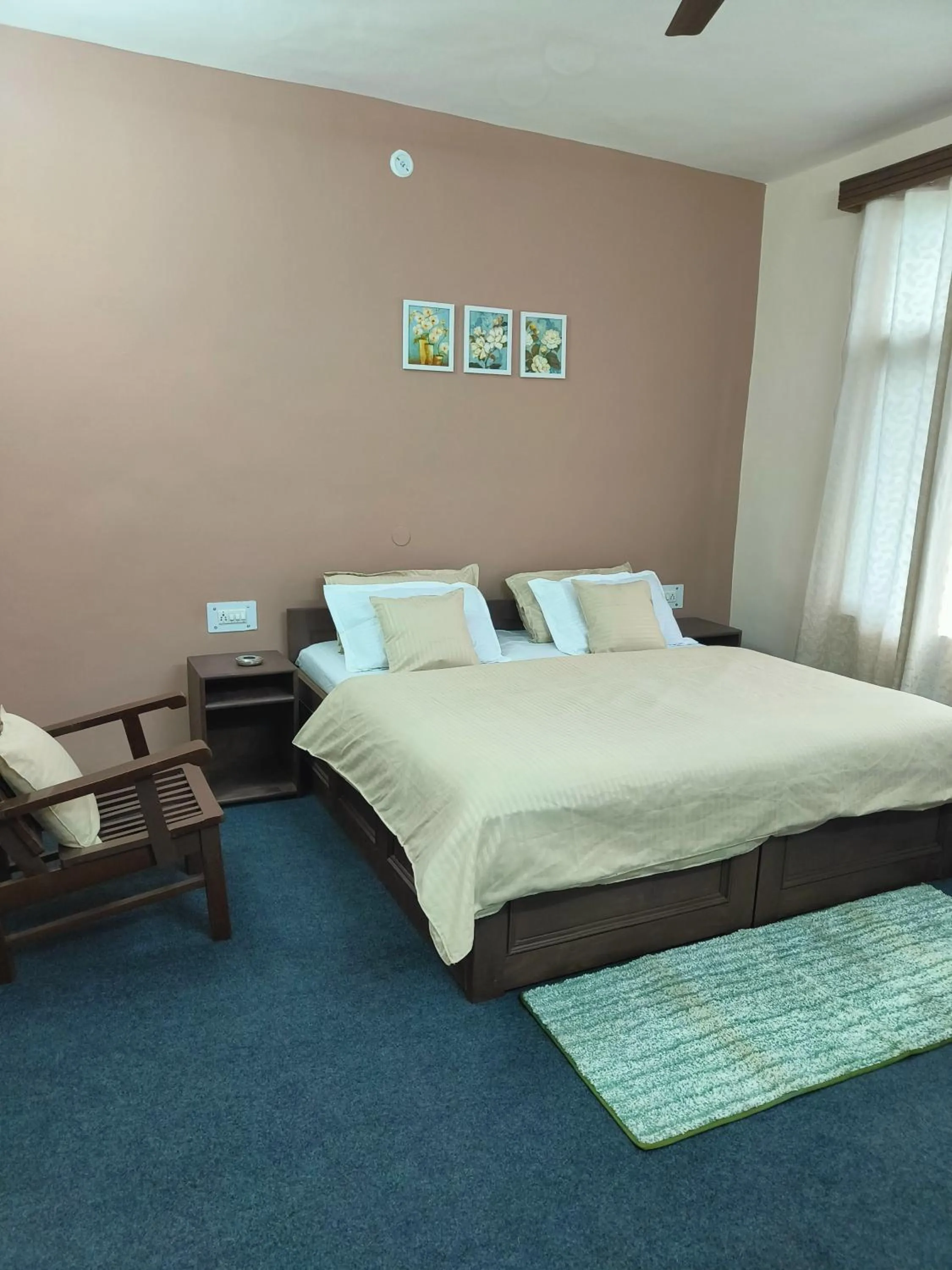 Bedroom, Bed in The Kailasha Homestay