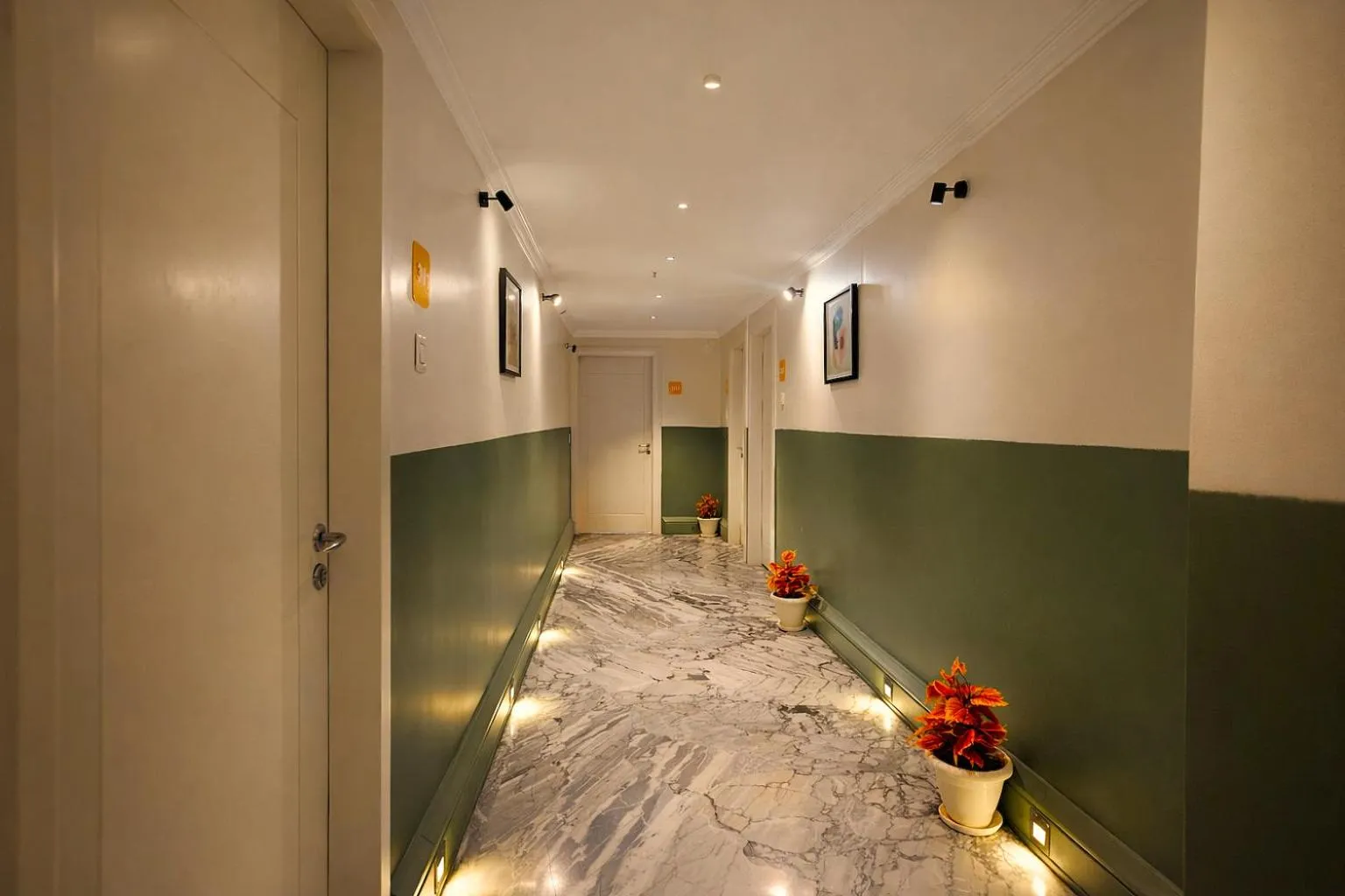 Phoenix Unmatched Comfort - Hotel Near Fateh Sagar Lake Udaipur