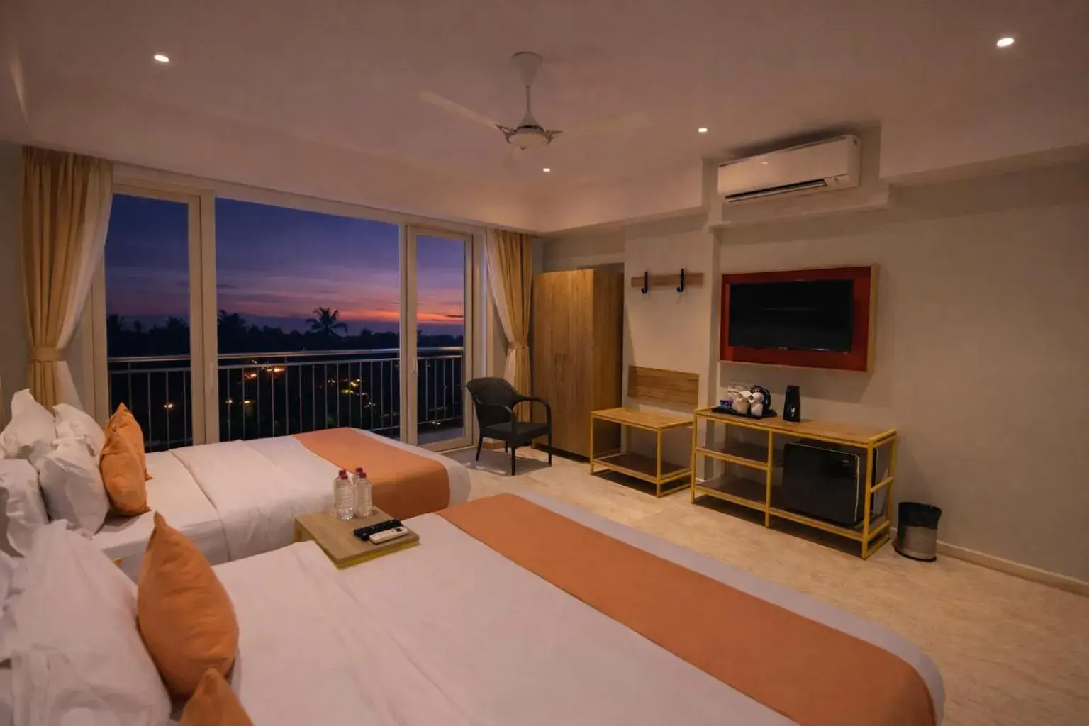 Family Room with Balcony in Phoenix Unmatched Comfort - Hotel Near Fateh Sagar Lake Udaipur Family Room with Balcony in Phoenix Unmatched Comfort - Hotel Near Fateh Sagar Lake Udaipur