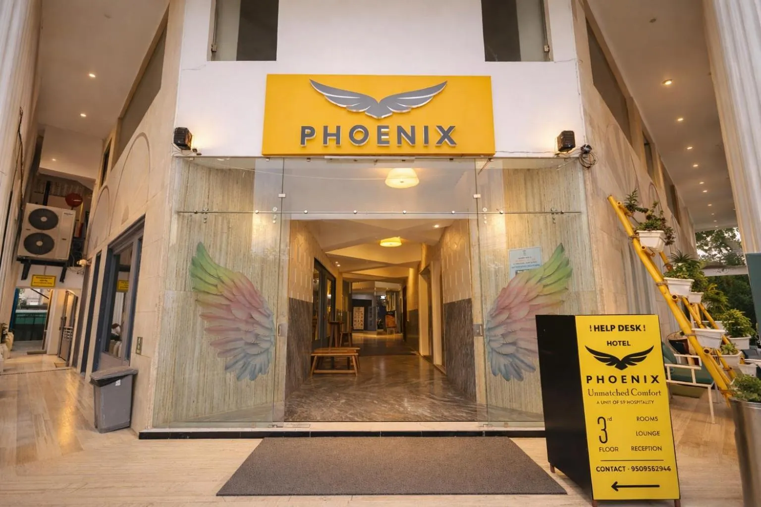 Phoenix Unmatched Comfort - Hotel Near Fateh Sagar Lake Udaipur