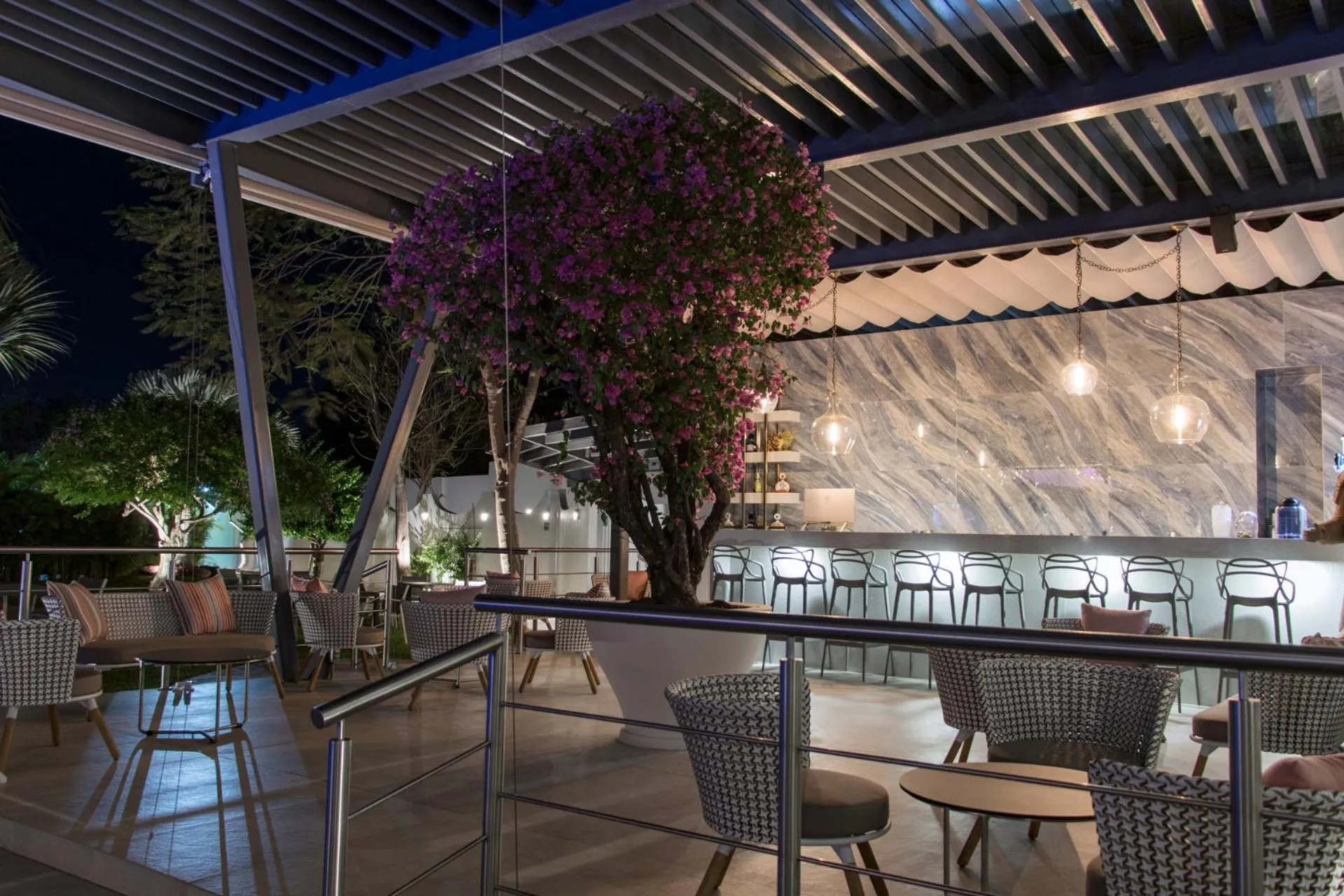Xhiara Hotel