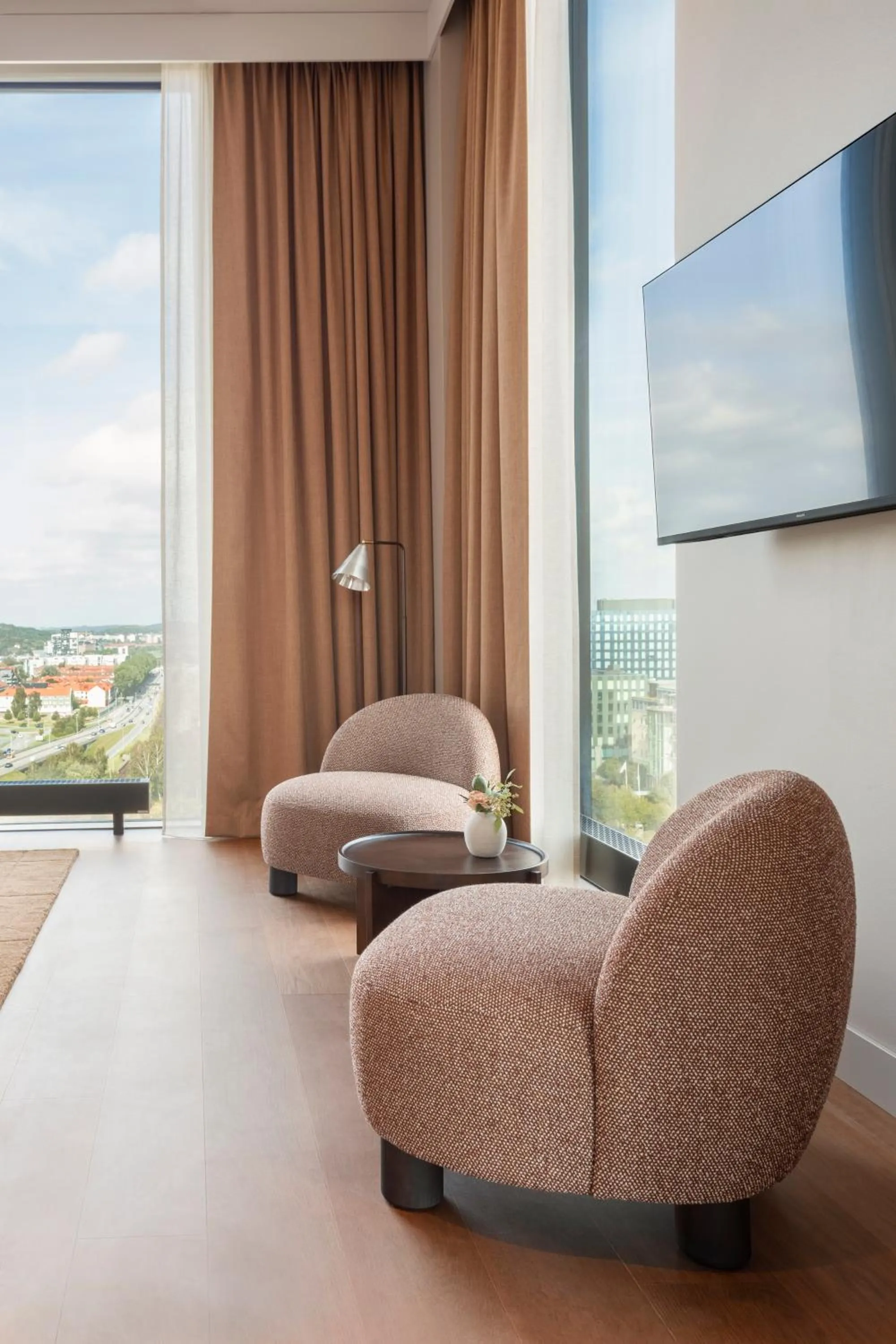 Seating area in Clarion Hotel Karlatornet