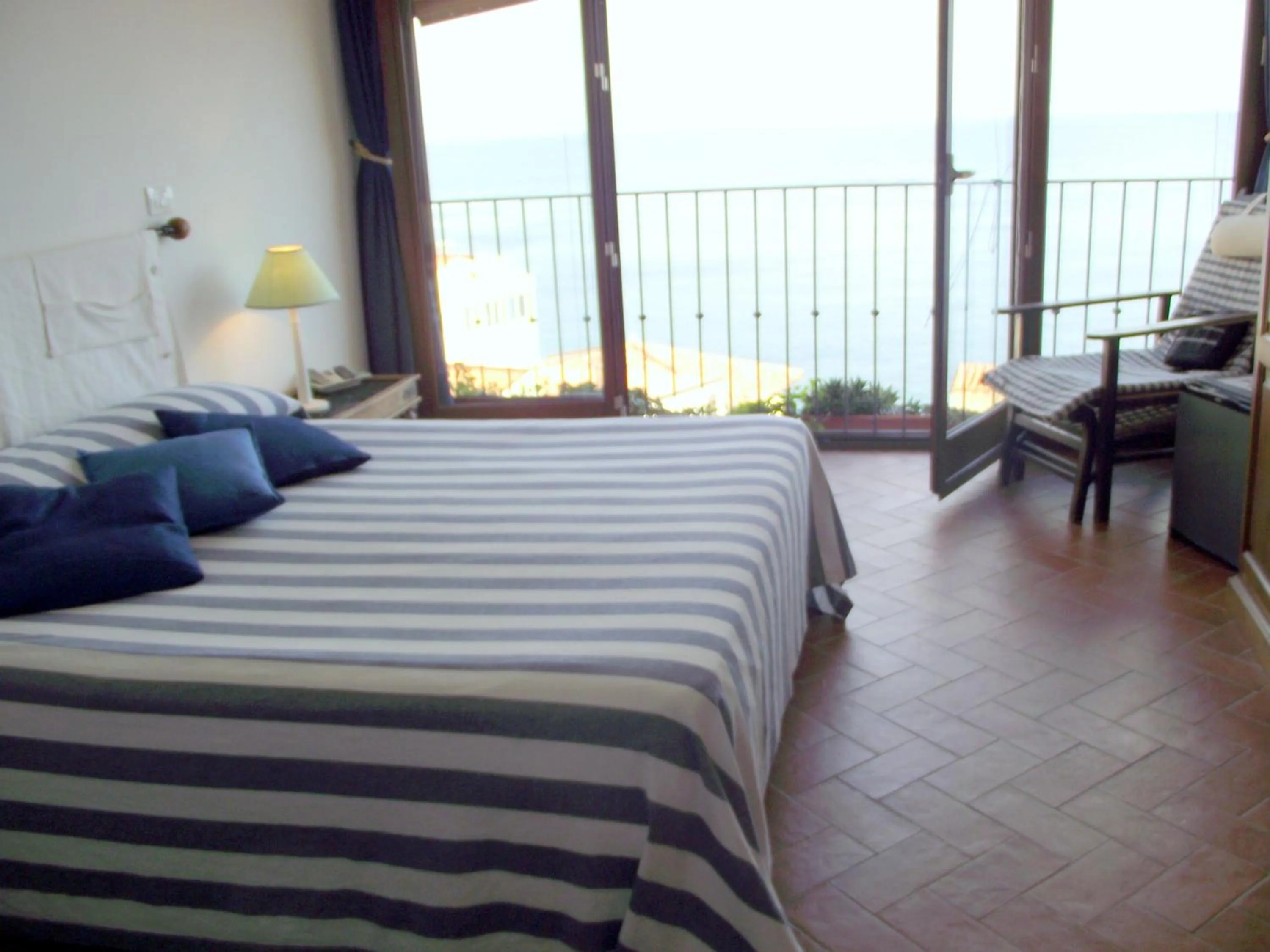 Sea view in B&B Chianalea 54