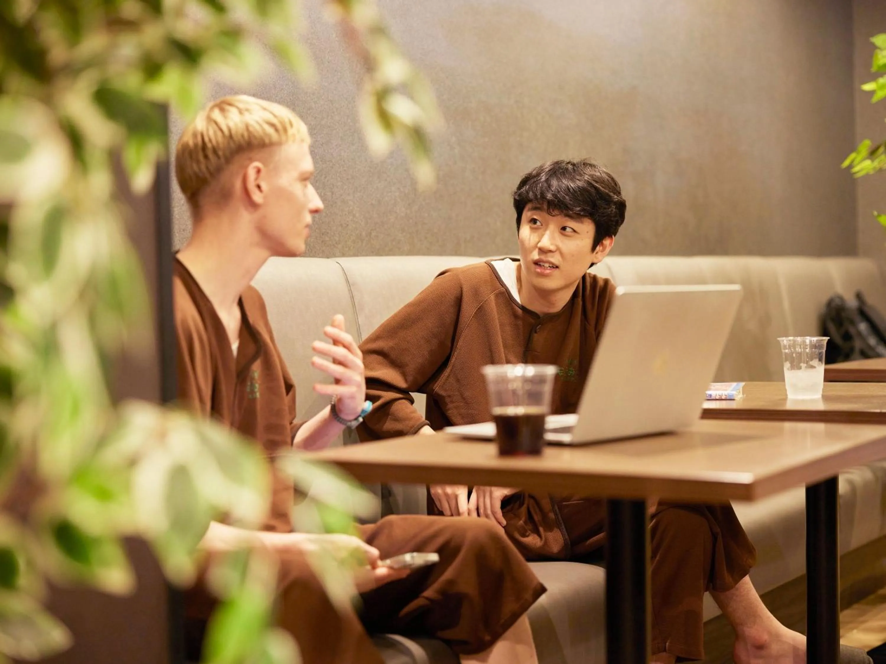 Communal lounge/ TV room in Anshin Oyado Akihabara- Men Only