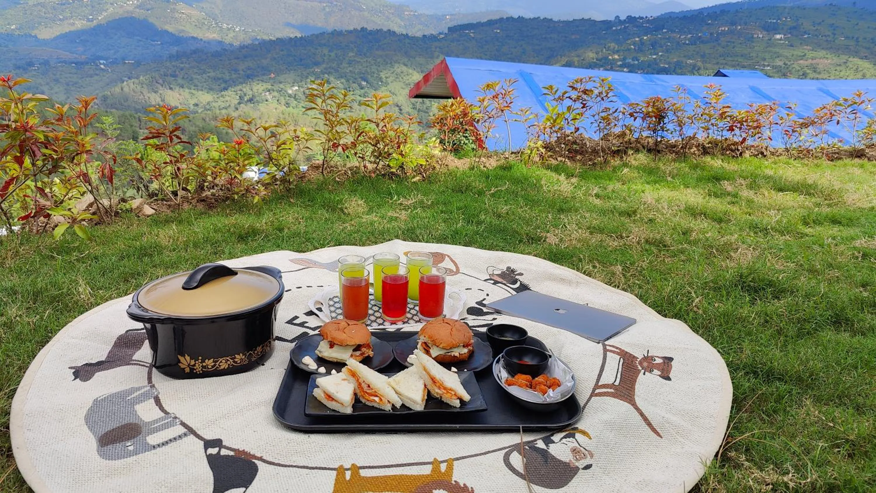 Food and drinks in Adaara Retreat - Pet Friendly Cottages, Almora