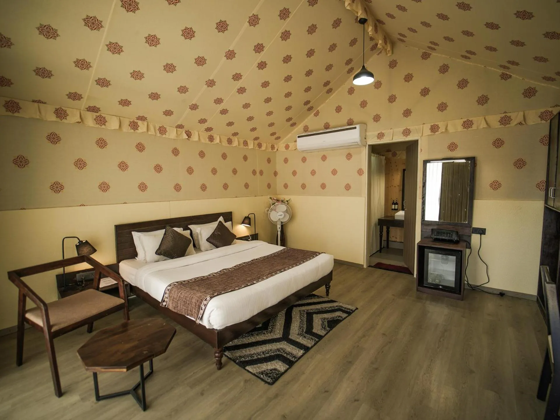 Bedroom, Bed in Praveg Tent City Saryu Ayodhya