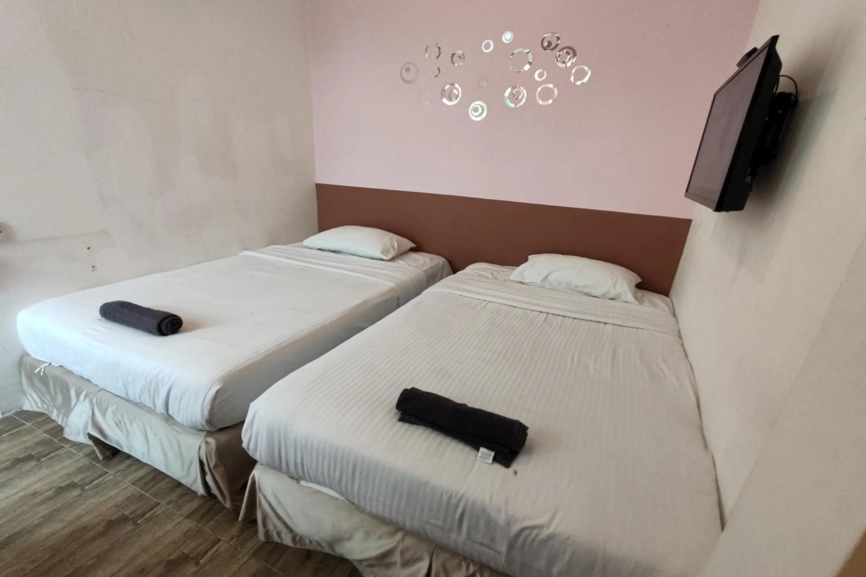 Bedroom, Bed in Maleeq Hotel Meru Ipoh