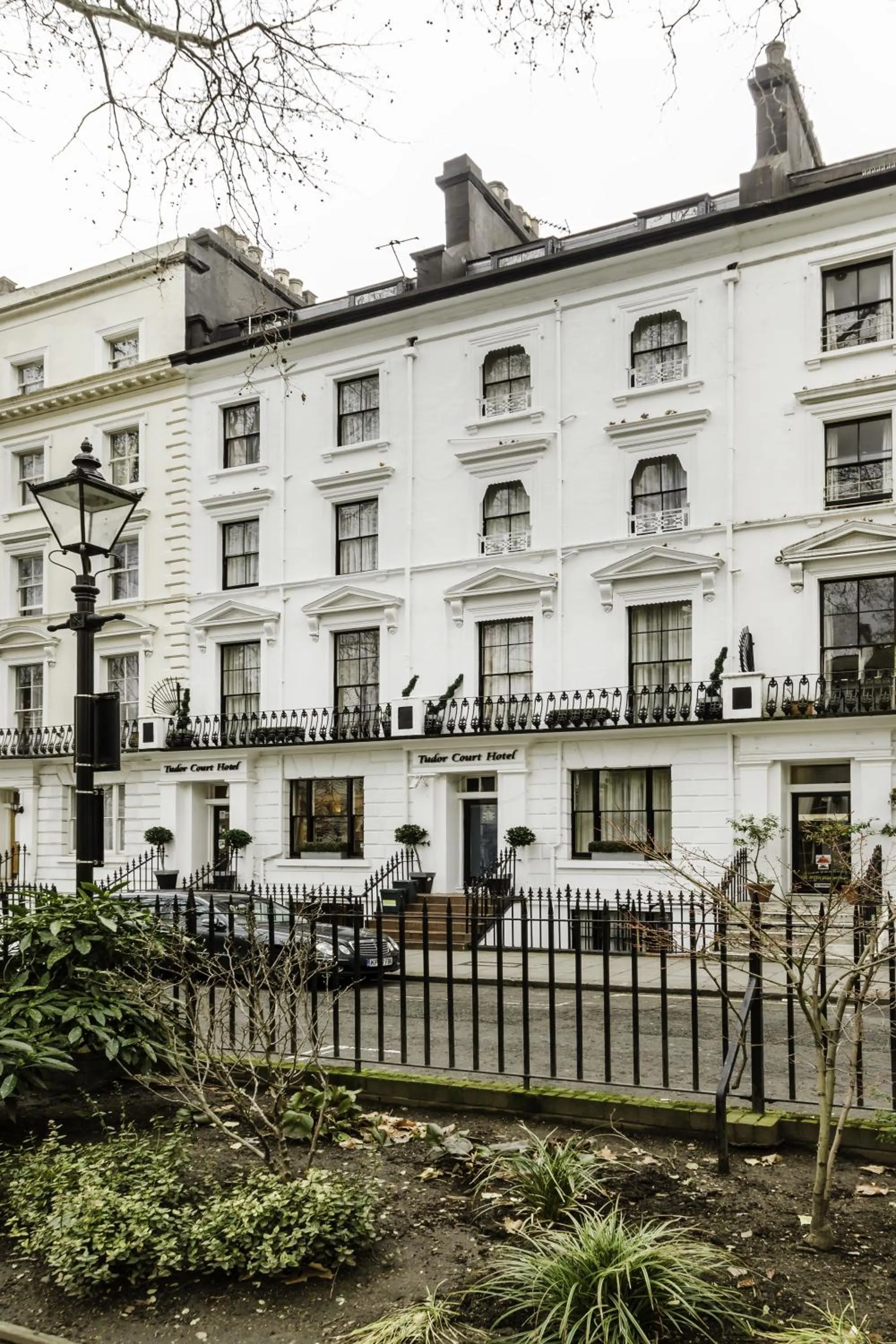 Facade/entrance in Tudor Court Hotel
