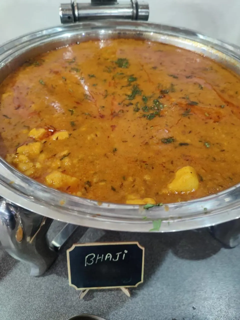 Food in Aliza Inn And Suites By SRS Hotels