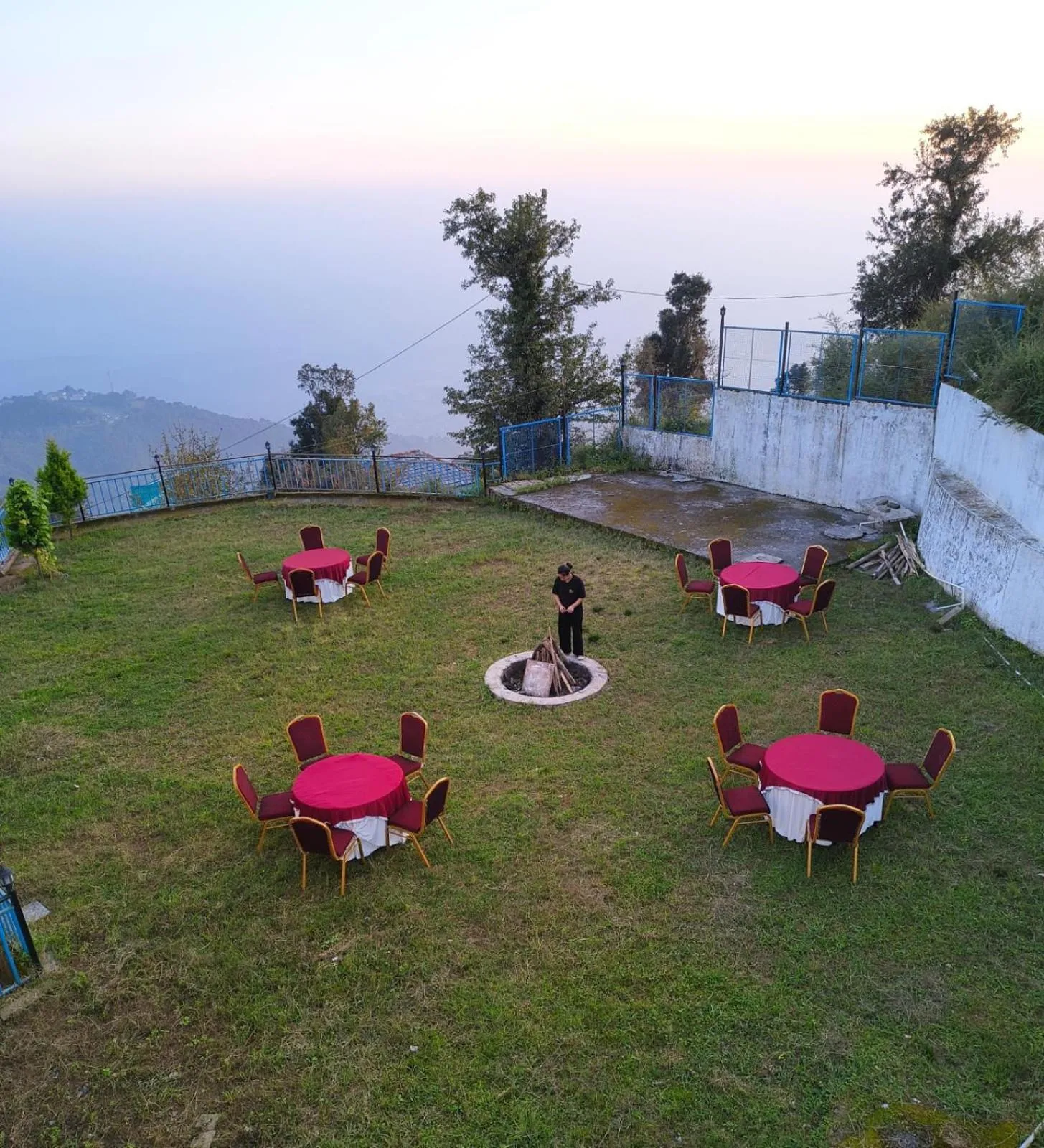 Garden in Aliza Inn And Suites By SRS Hotels