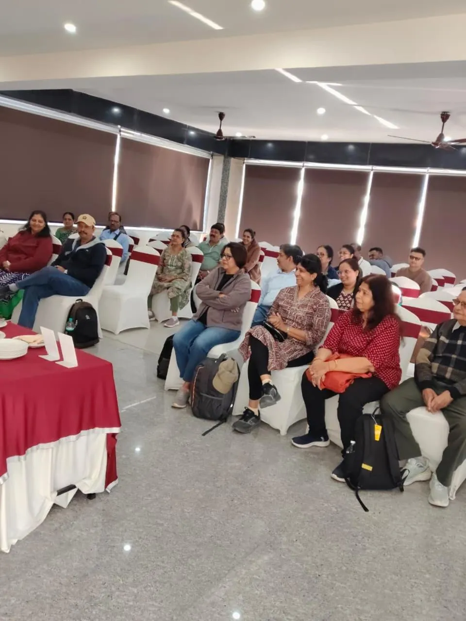 Banquet/Function facilities in Aliza Inn And Suites By SRS Hotels