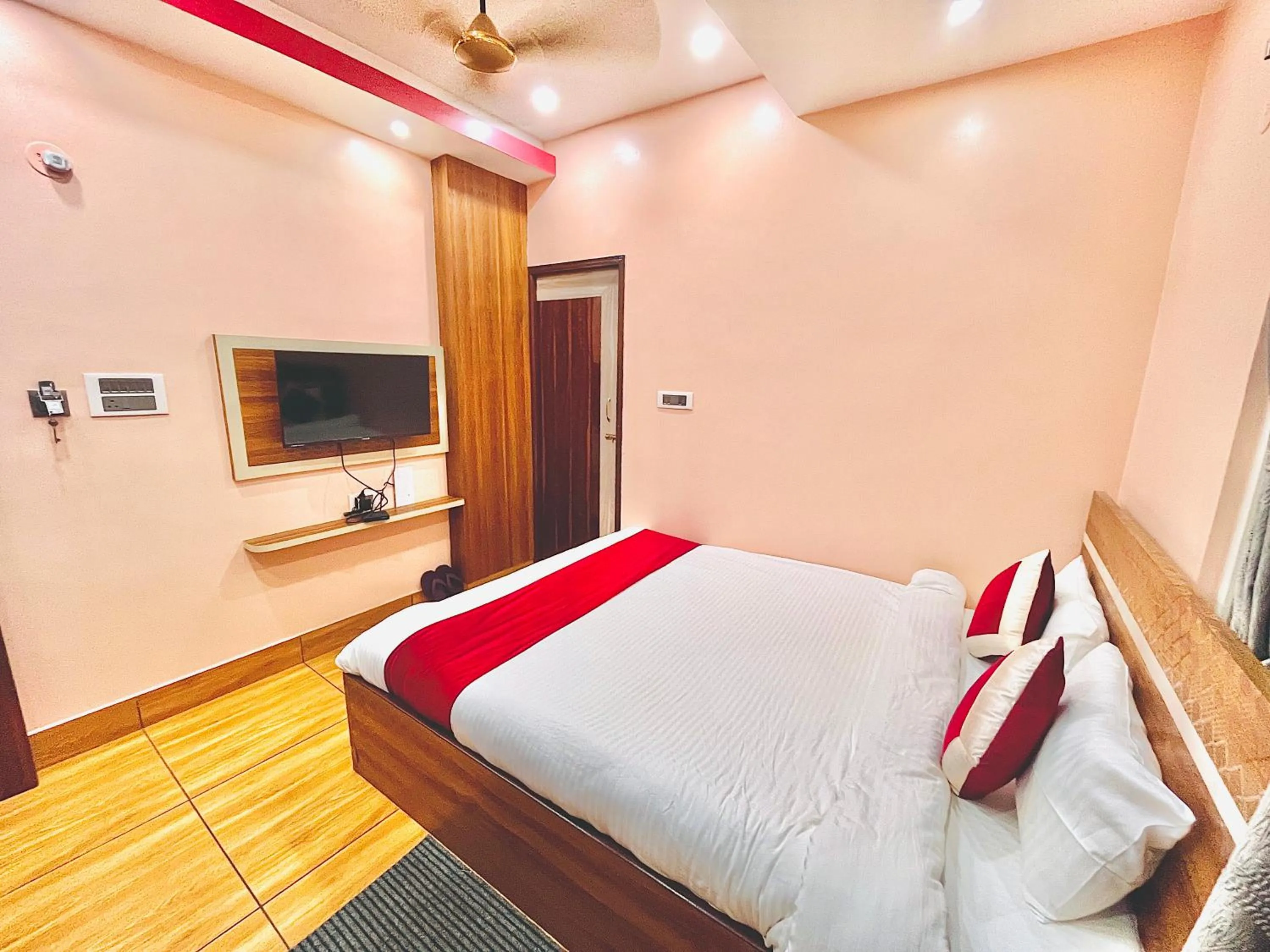 Bed in HOTEL KANAN INN