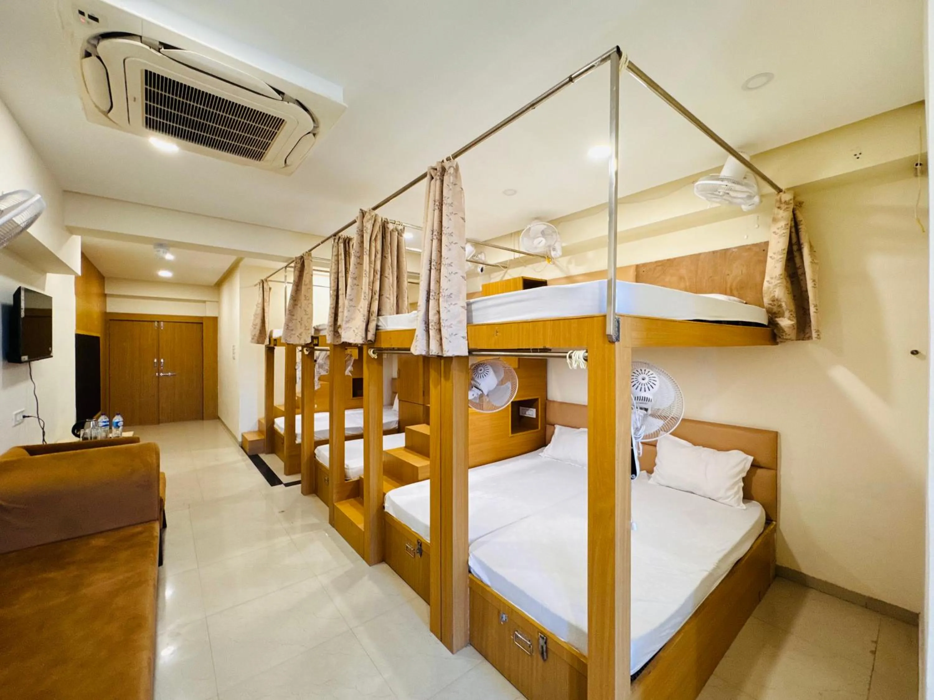 Bed in Hotel Shivlok