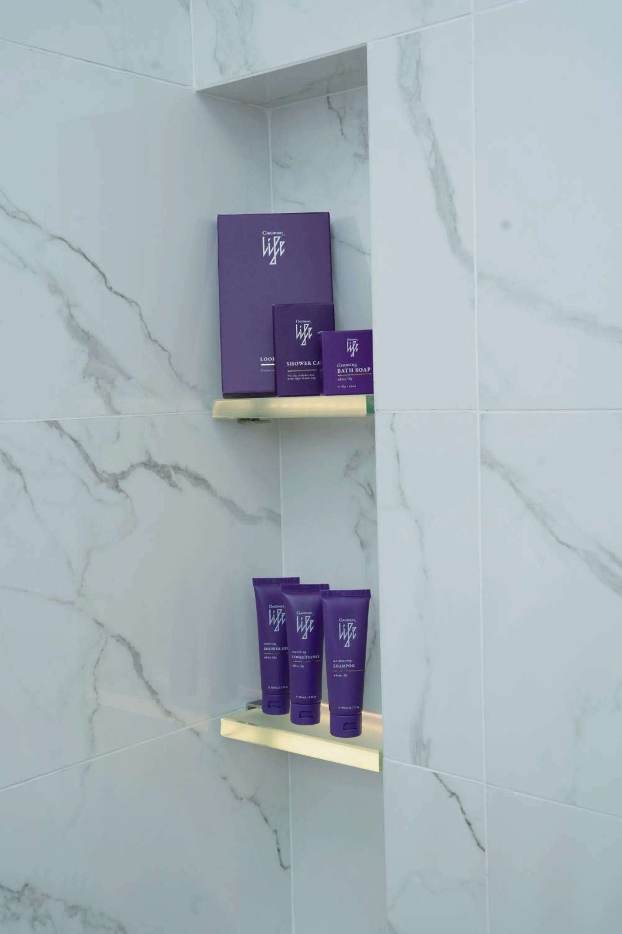 Bathroom in Cinnamon Life at City of Dreams